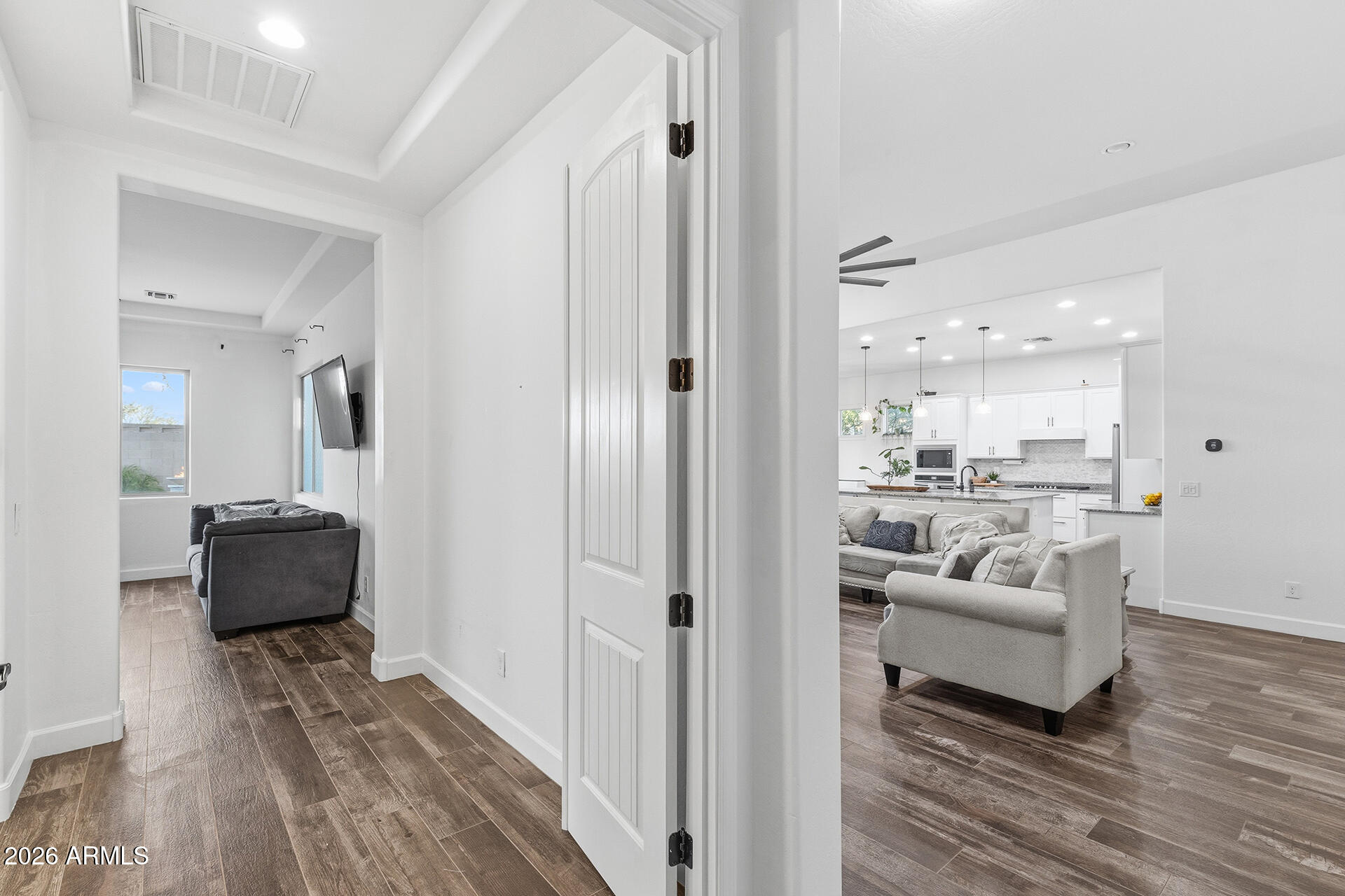 WESTWING MOUNTAIN PARCEL 24 ESCENA - Residential