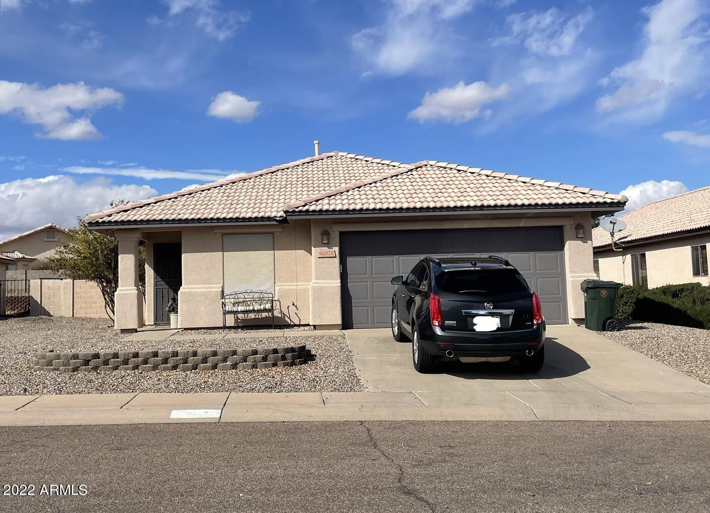 Super cute 4 bedroom 2 bath! Split floor plan close to everything in town. Move in ready.