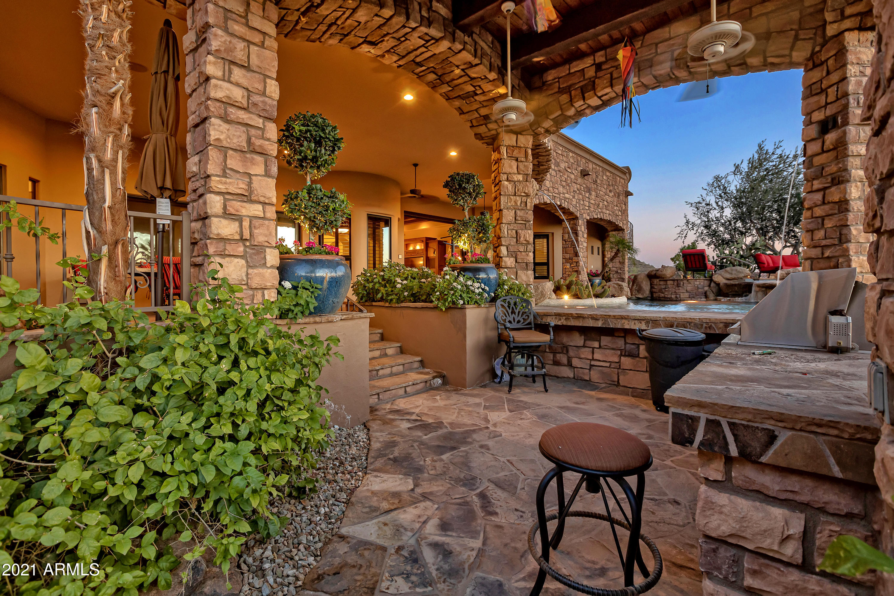 DIAMOND POINT AT LAS SENDAS MOUNTAIN - Residential