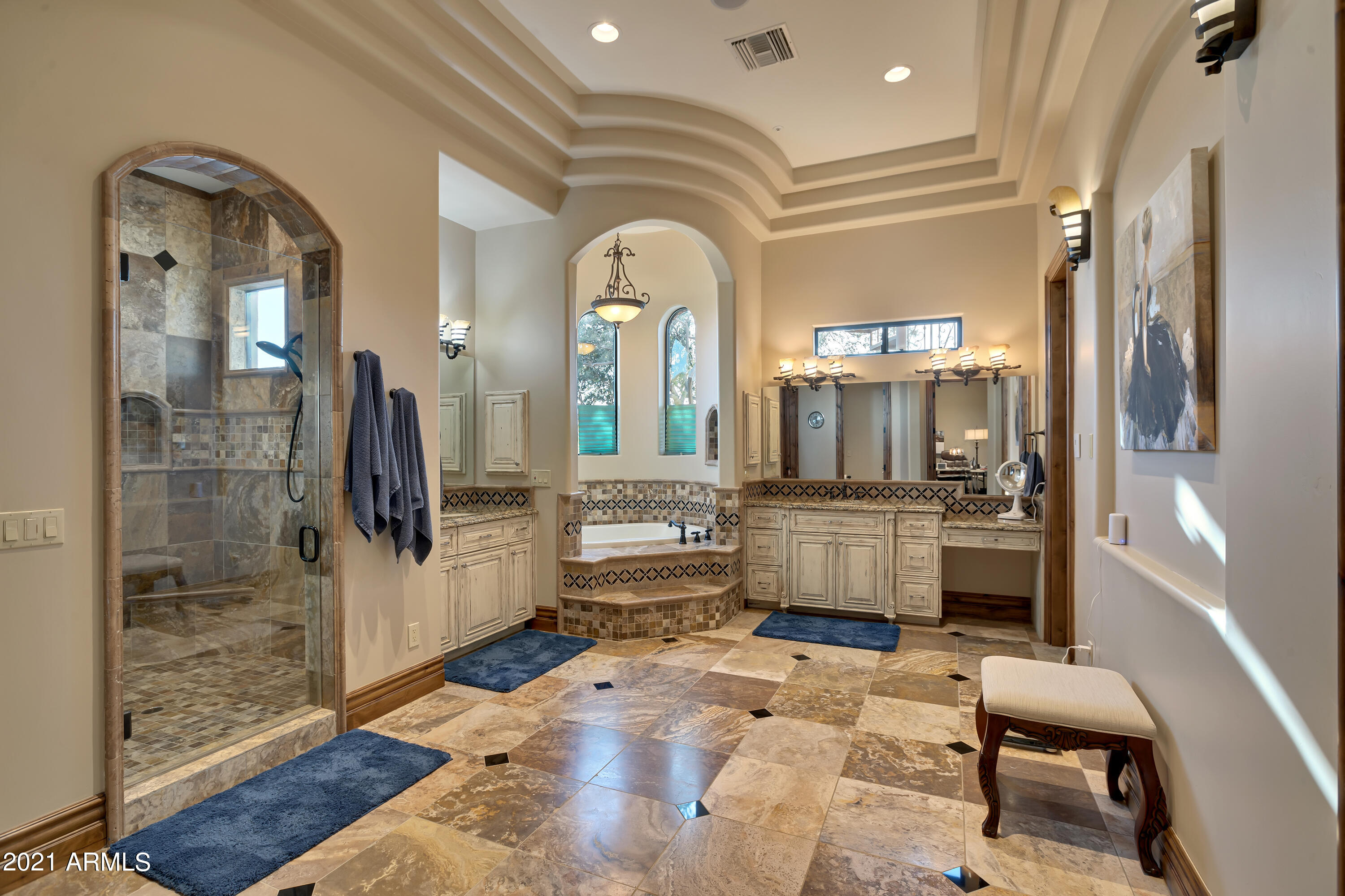 DIAMOND POINT AT LAS SENDAS MOUNTAIN - Residential