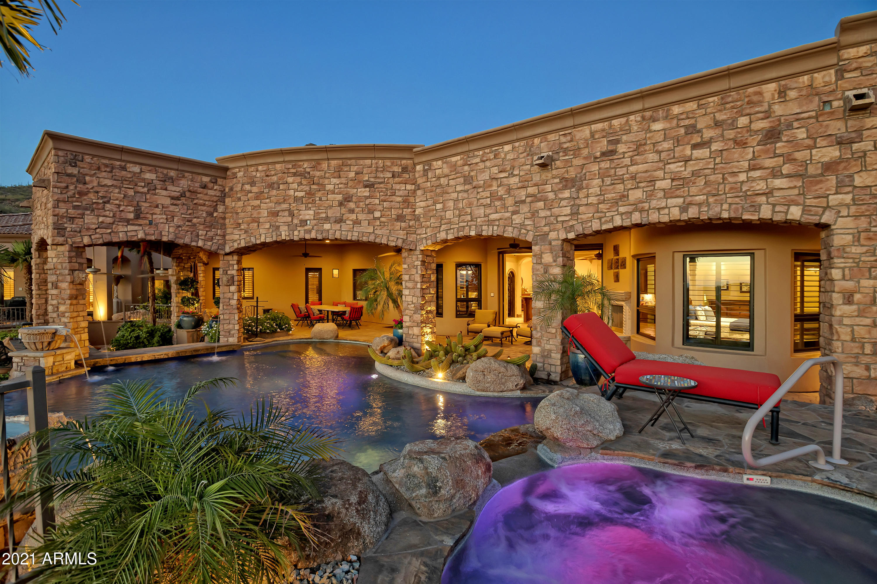 DIAMOND POINT AT LAS SENDAS MOUNTAIN - Residential