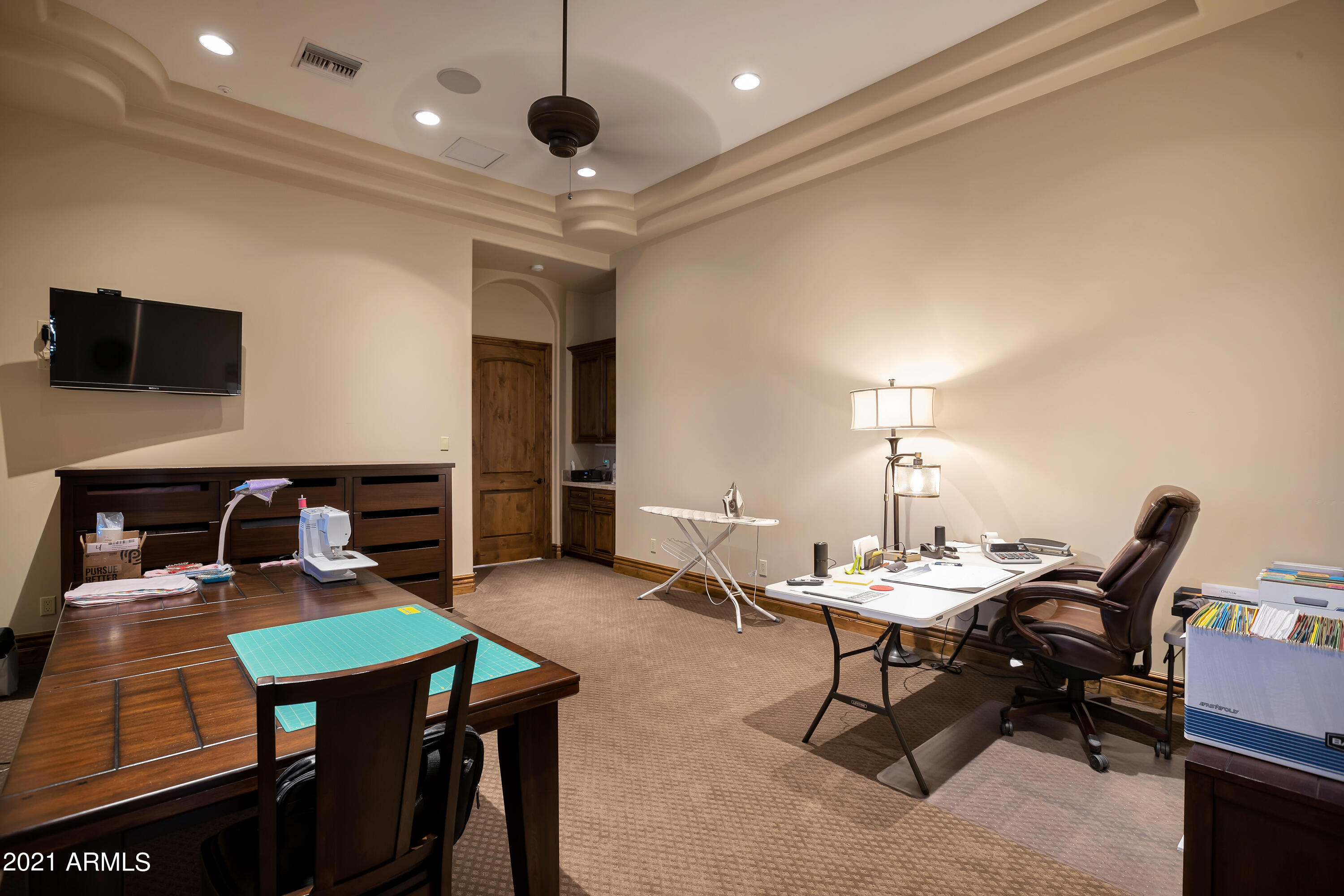DIAMOND POINT AT LAS SENDAS MOUNTAIN - Residential