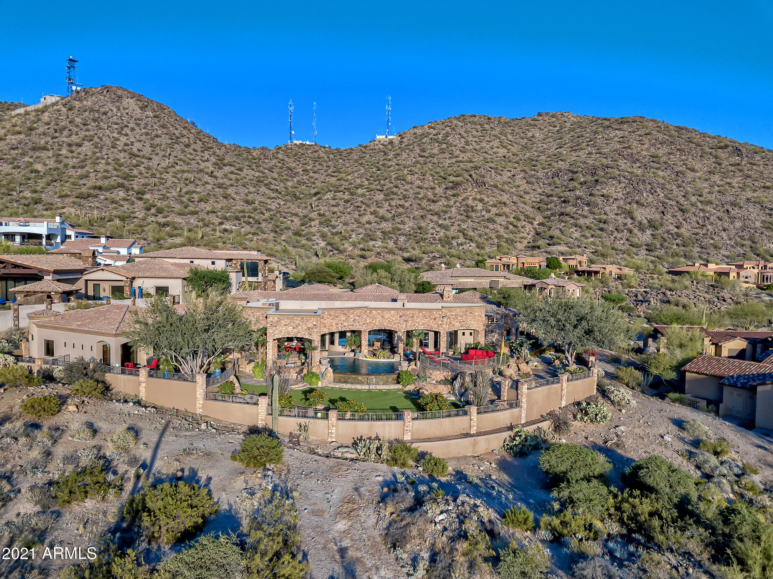 DIAMOND POINT AT LAS SENDAS MOUNTAIN - Residential