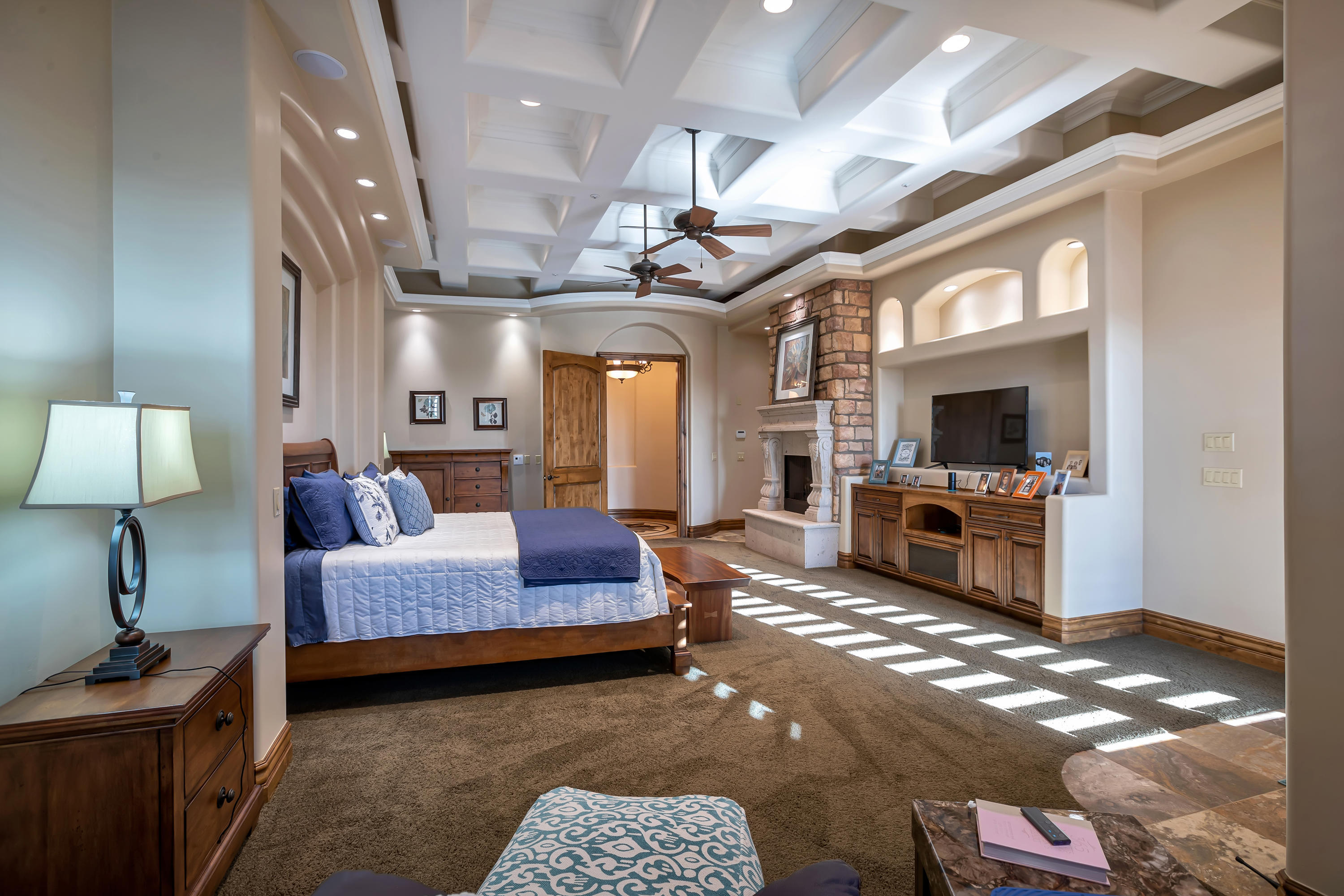 DIAMOND POINT AT LAS SENDAS MOUNTAIN - Residential