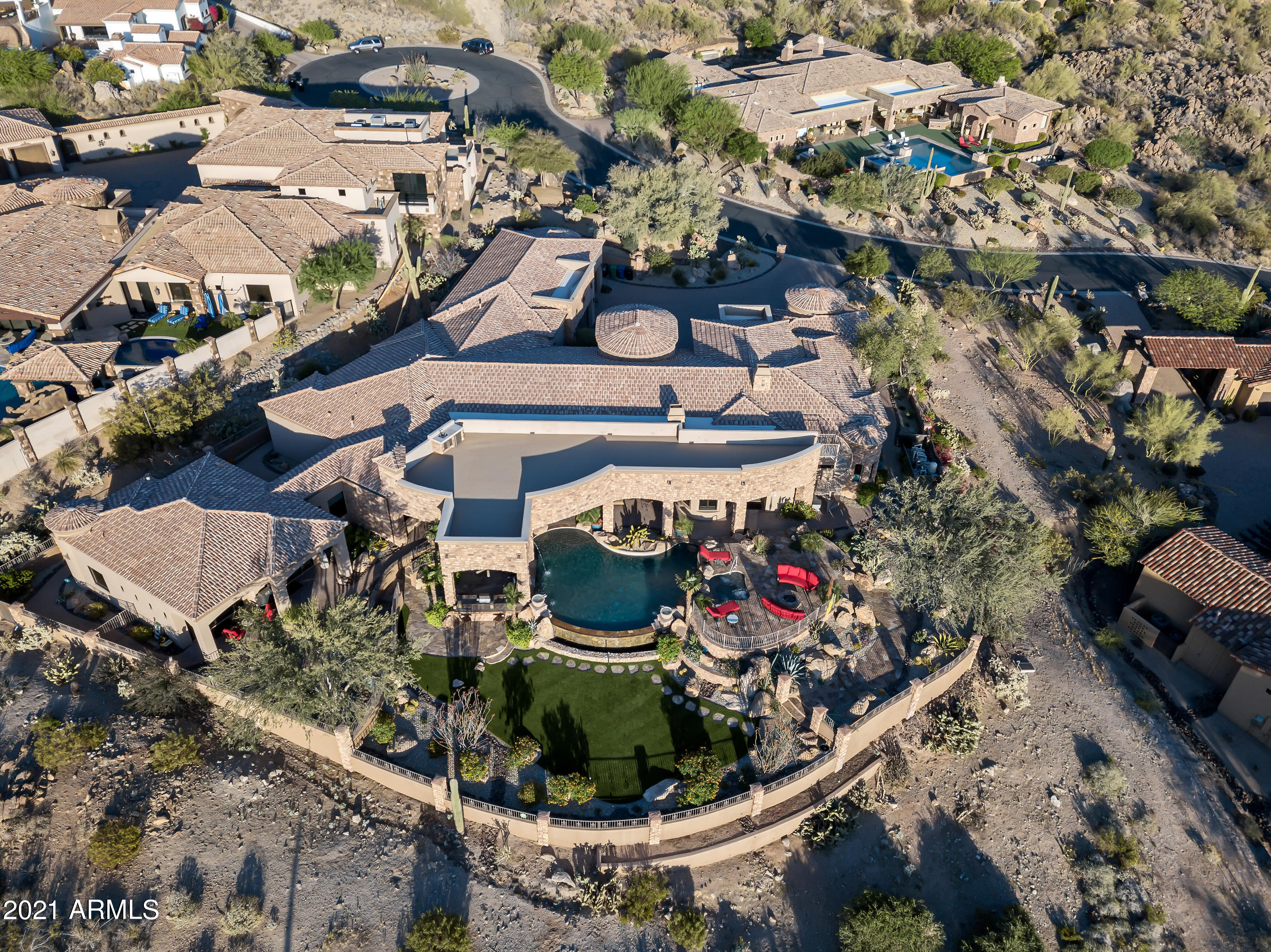 DIAMOND POINT AT LAS SENDAS MOUNTAIN - Residential