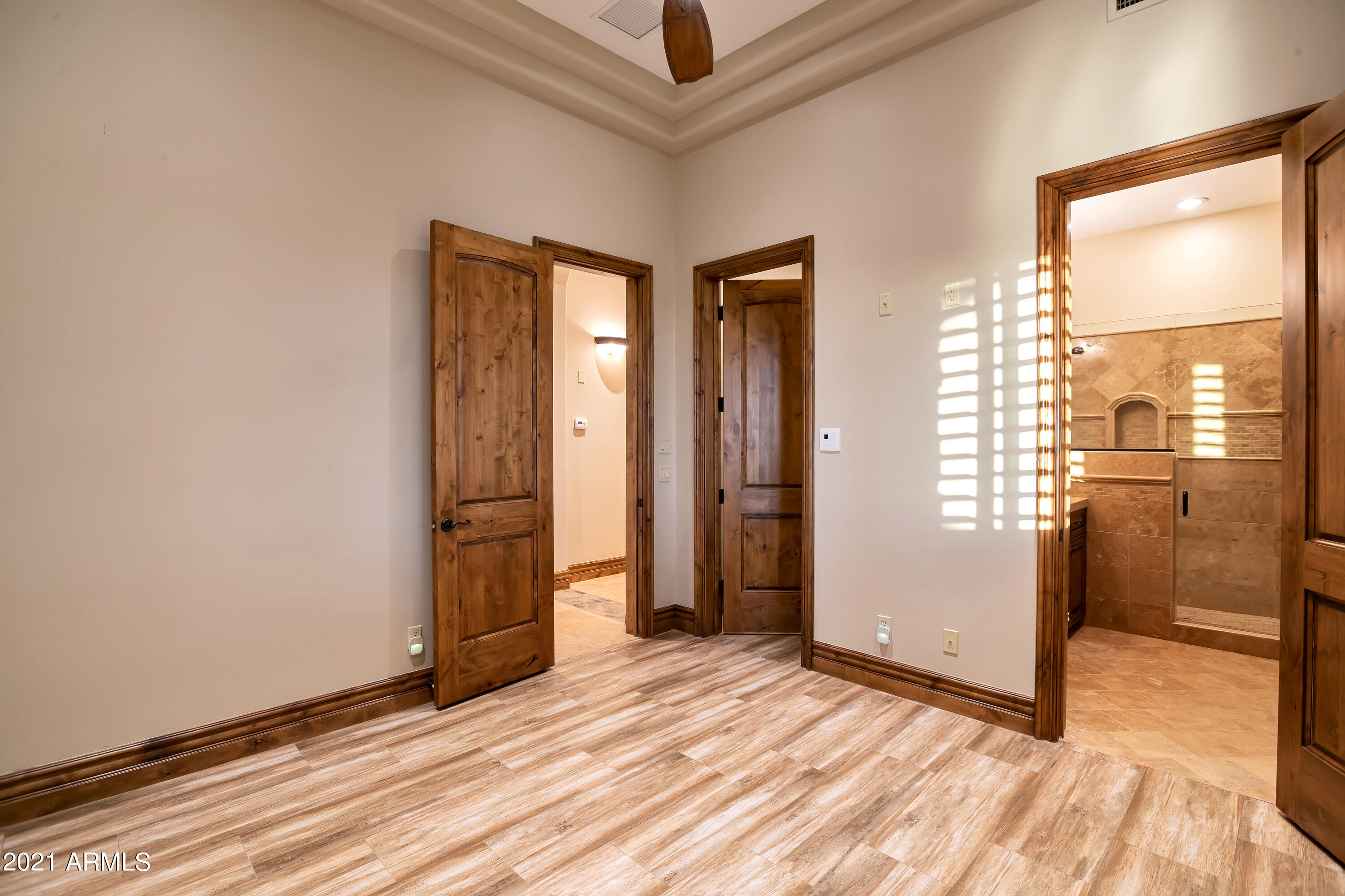 DIAMOND POINT AT LAS SENDAS MOUNTAIN - Residential
