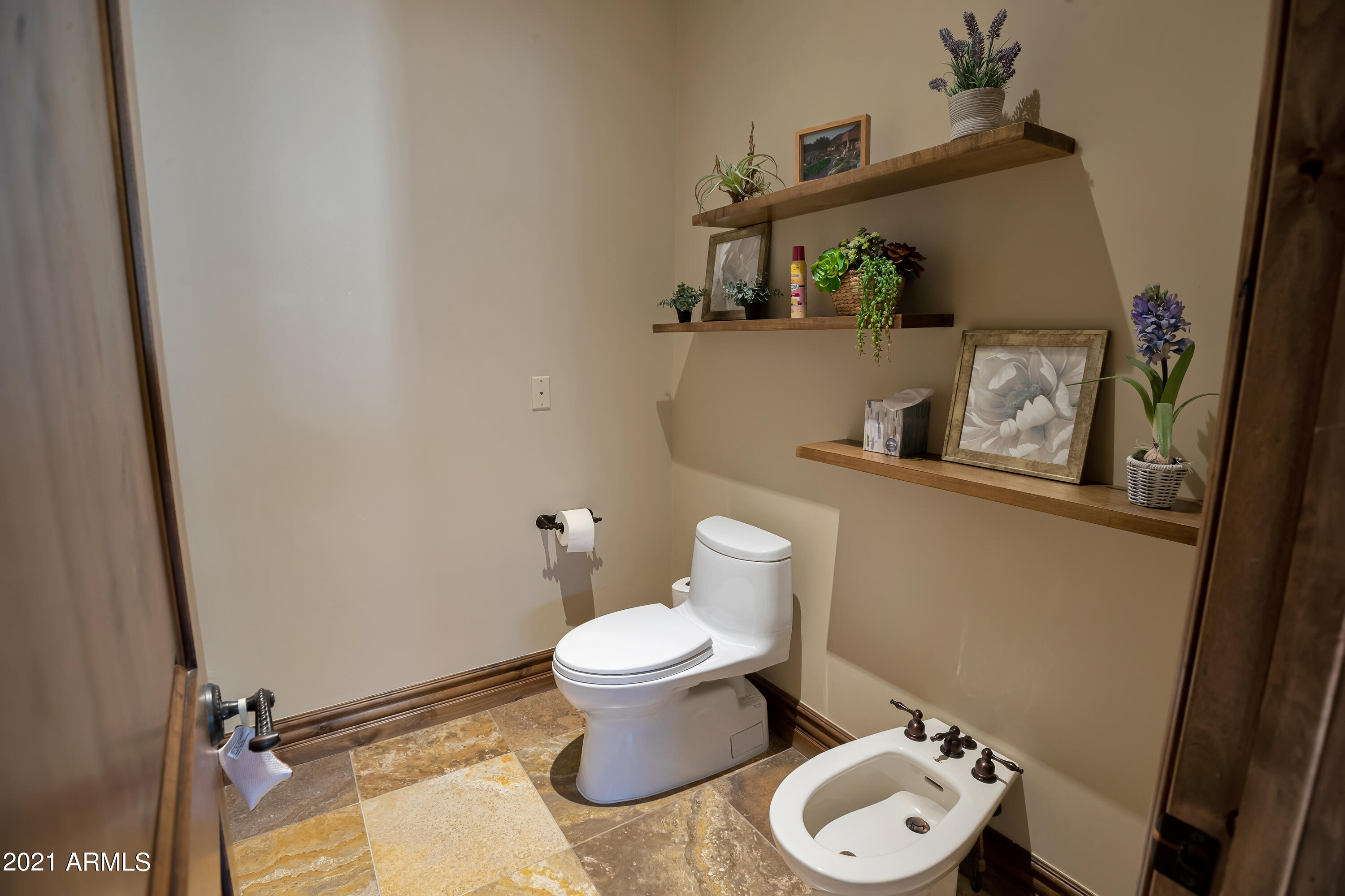 DIAMOND POINT AT LAS SENDAS MOUNTAIN - Residential