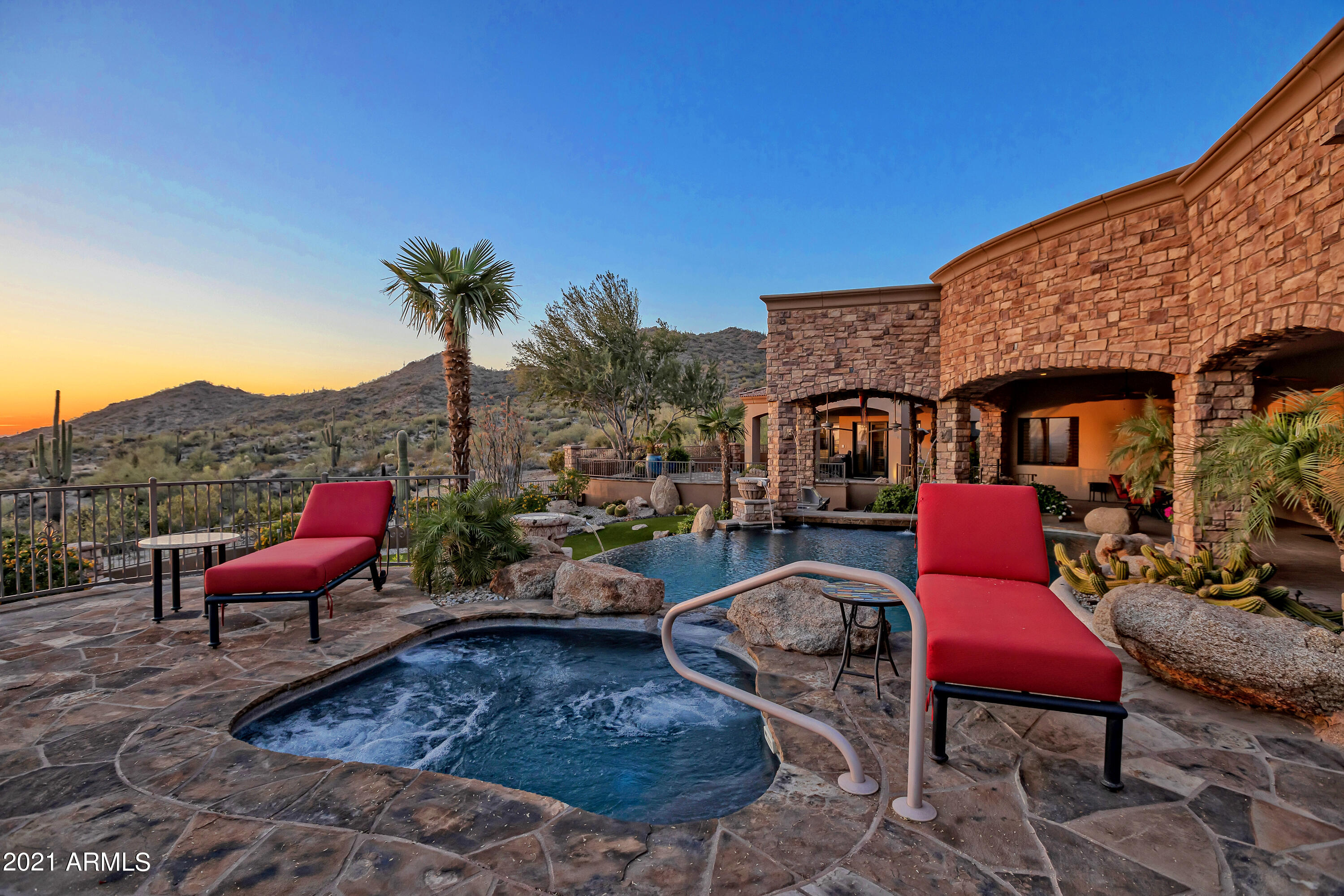 DIAMOND POINT AT LAS SENDAS MOUNTAIN - Residential