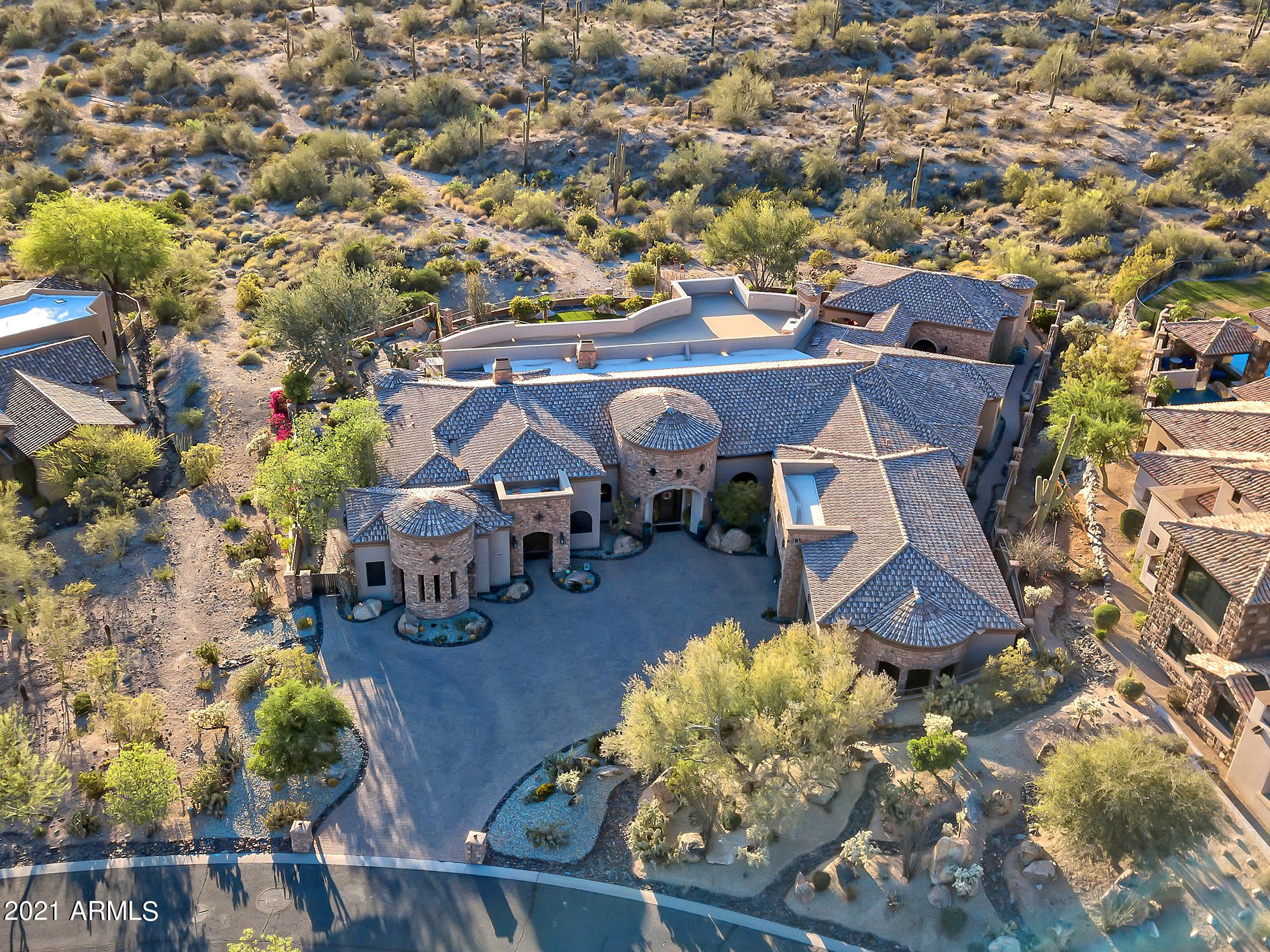 DIAMOND POINT AT LAS SENDAS MOUNTAIN - Residential