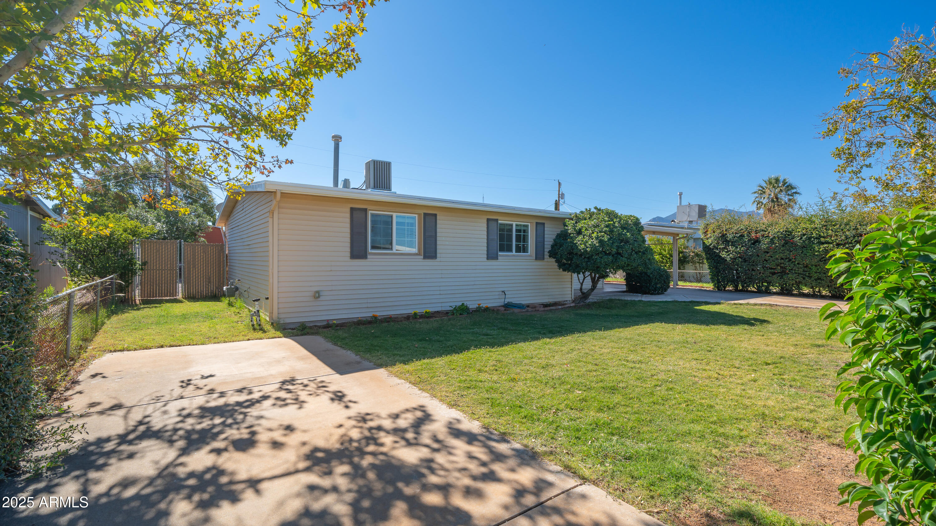 GARDEN CANYON 2 - Residential