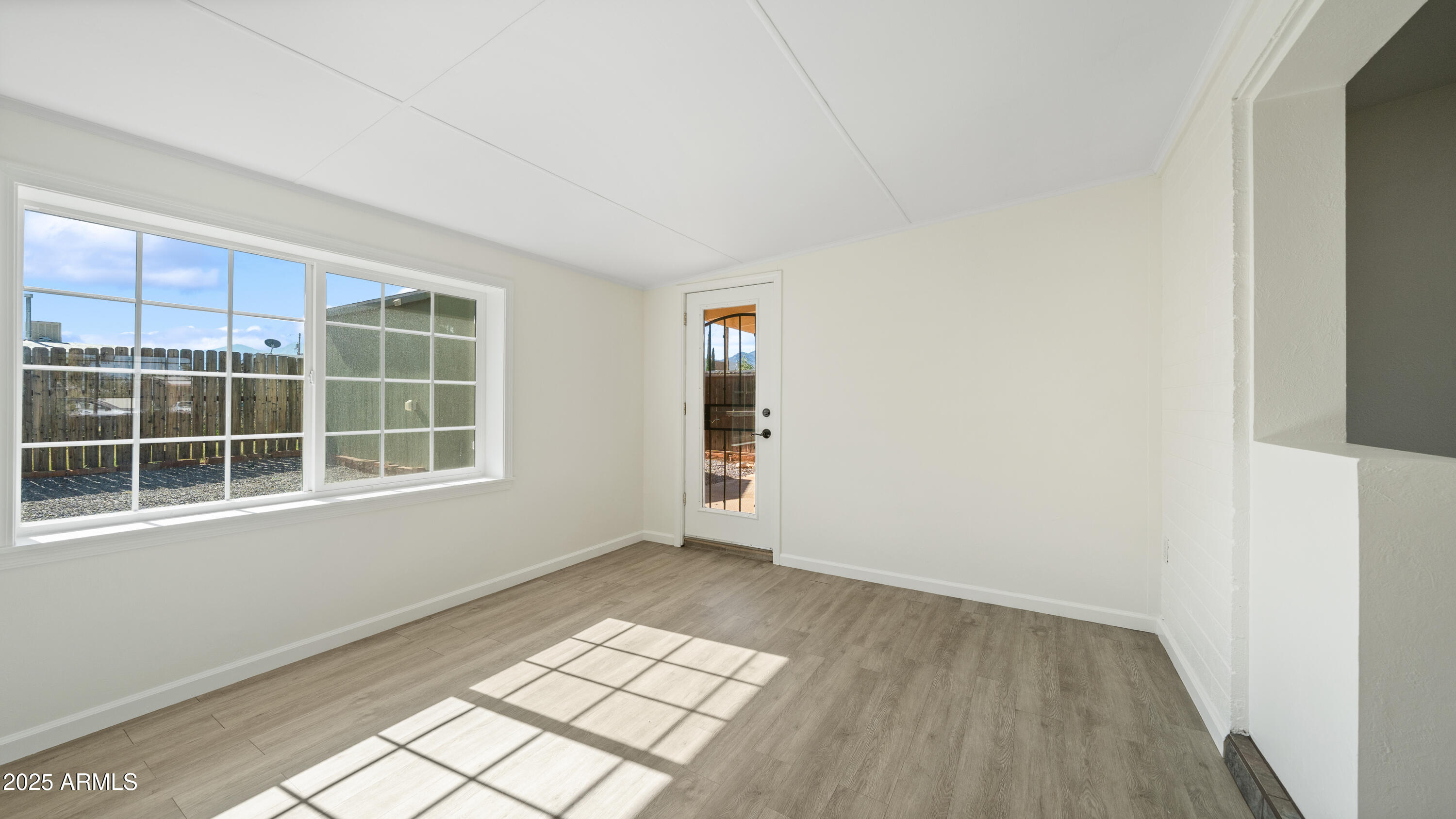 GARDEN CANYON 2 - Residential