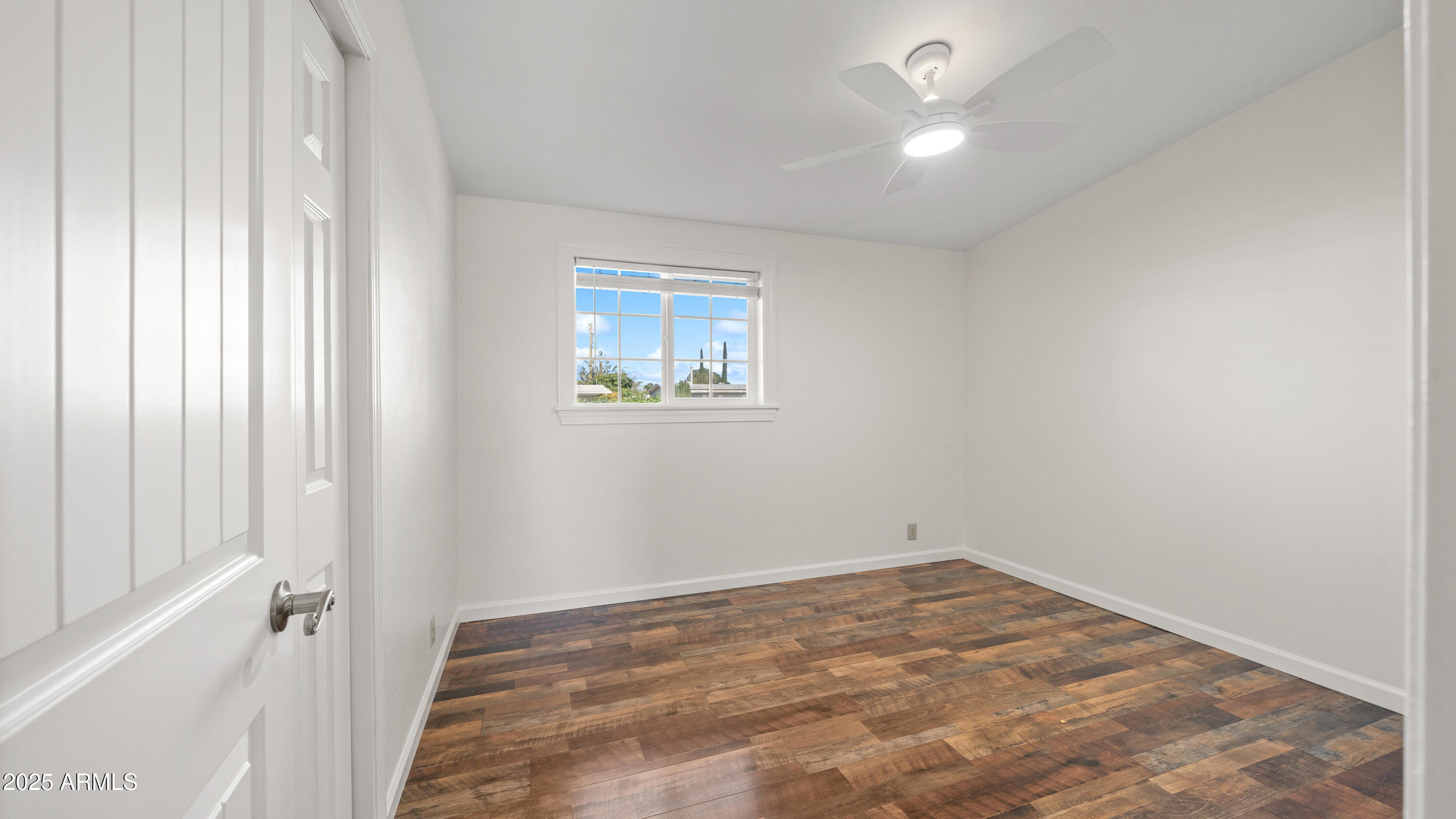 GARDEN CANYON 2 - Residential
