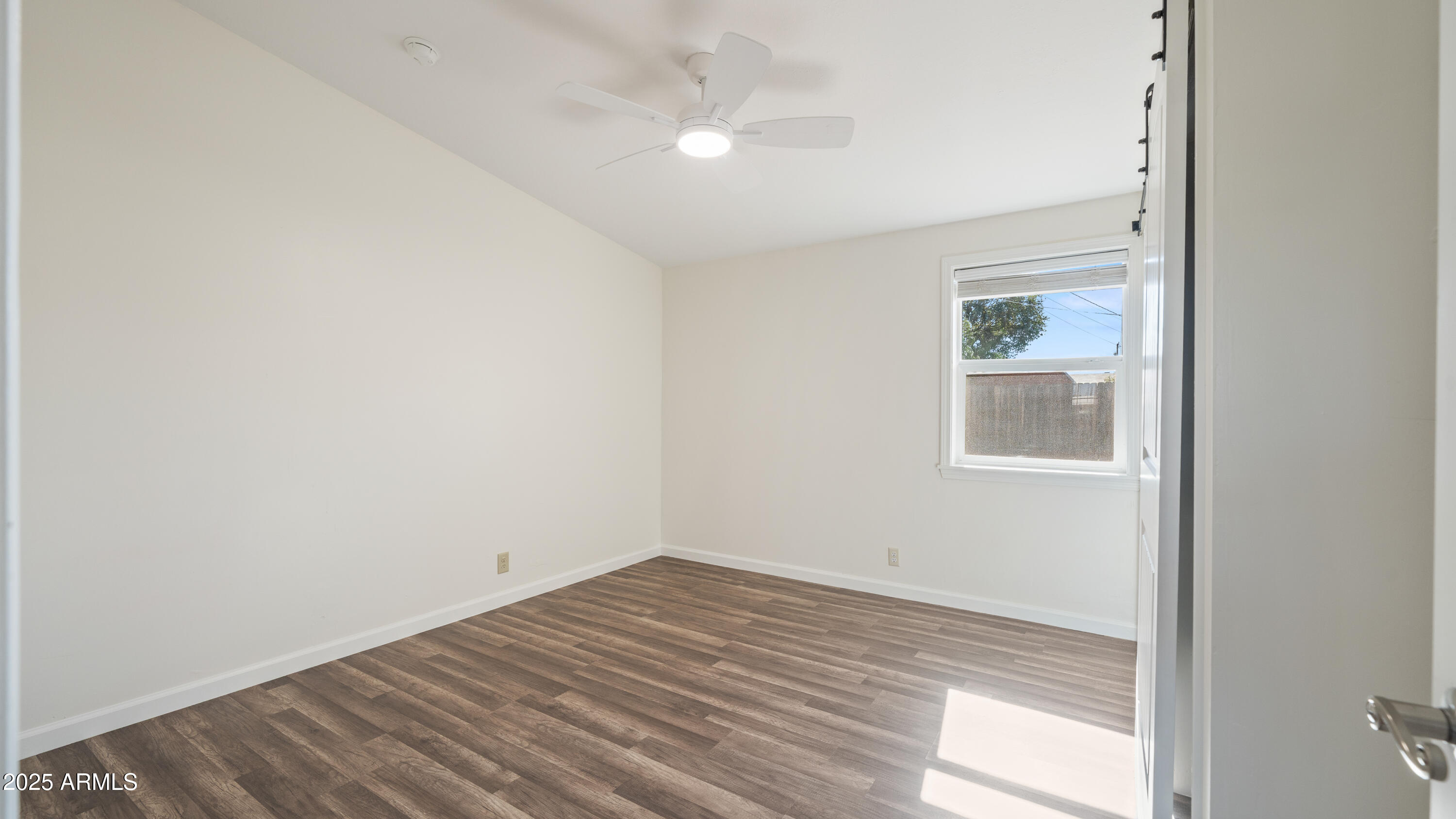 GARDEN CANYON 2 - Residential