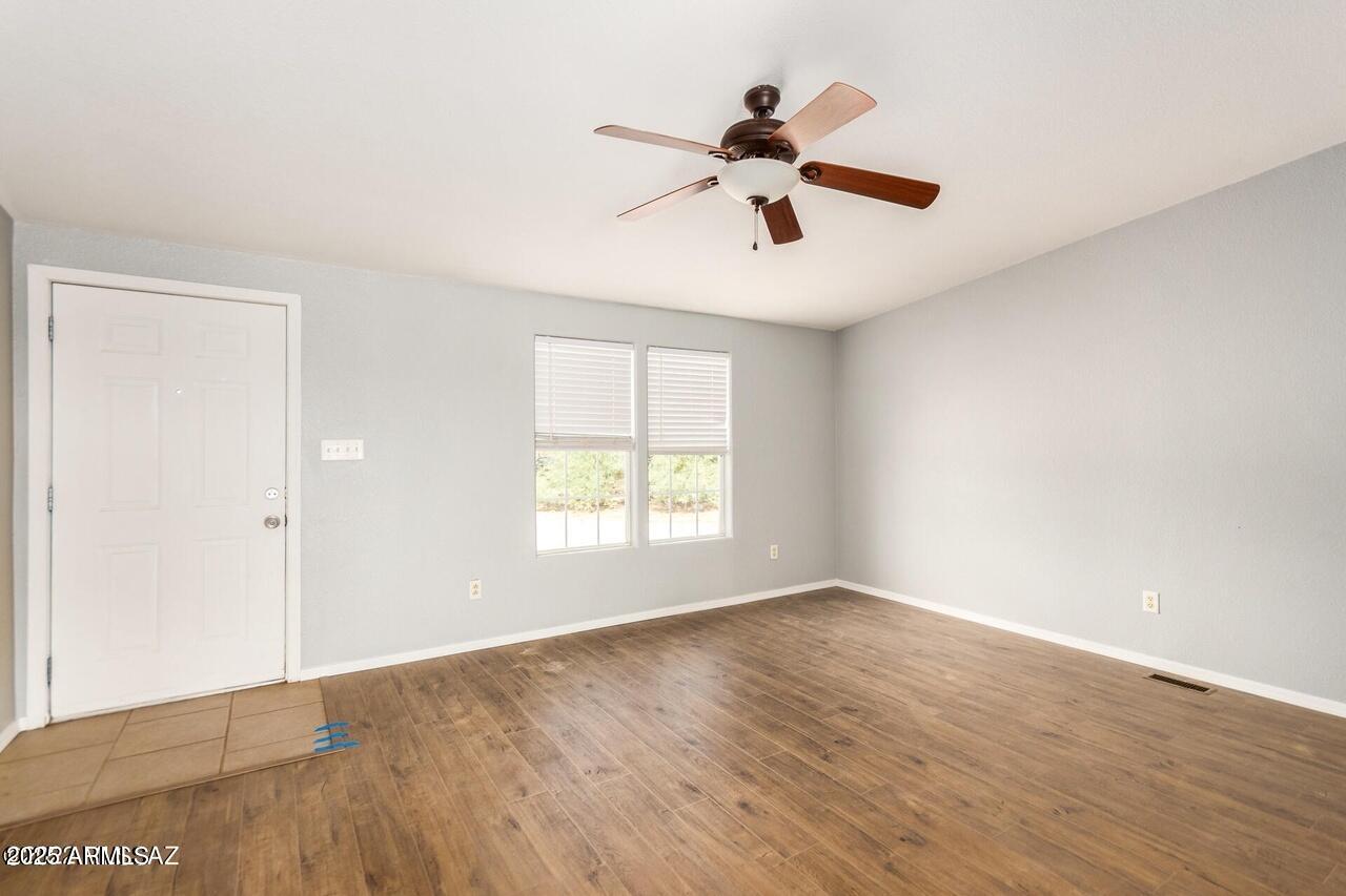 S33 T11S R10E - Residential