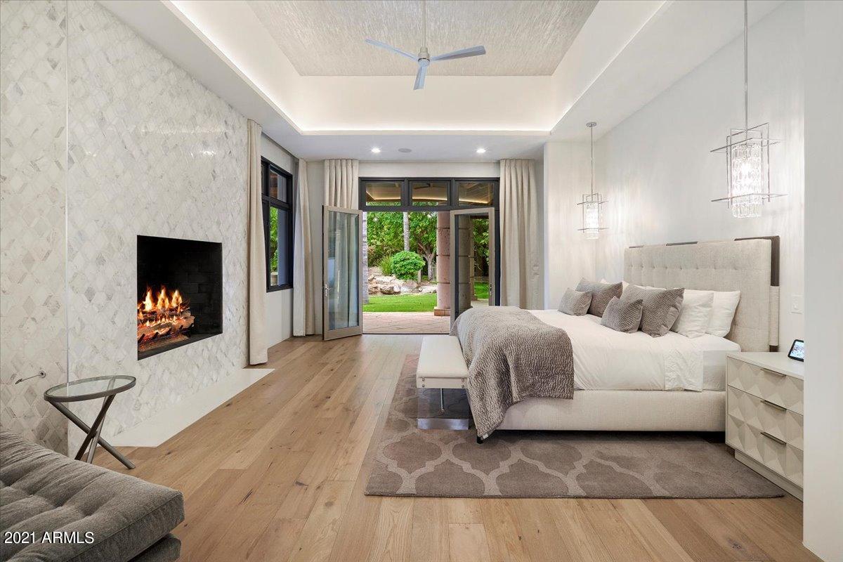 VIEWS AT CHENEY - Residential