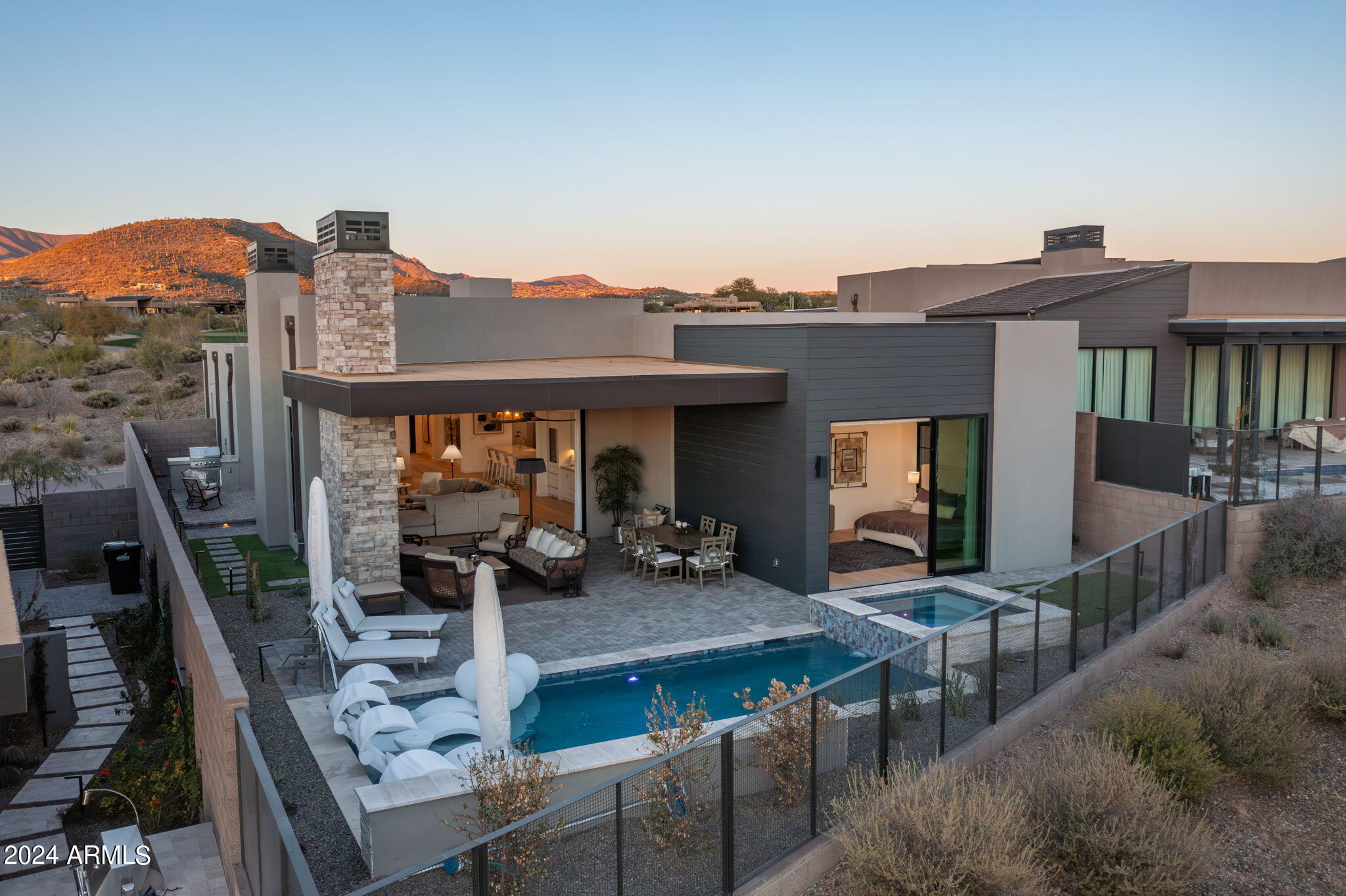 DESERT MOUNTAIN - Residential