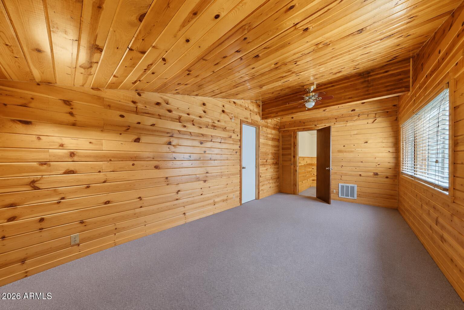 PINEWOOD 1 - Residential
