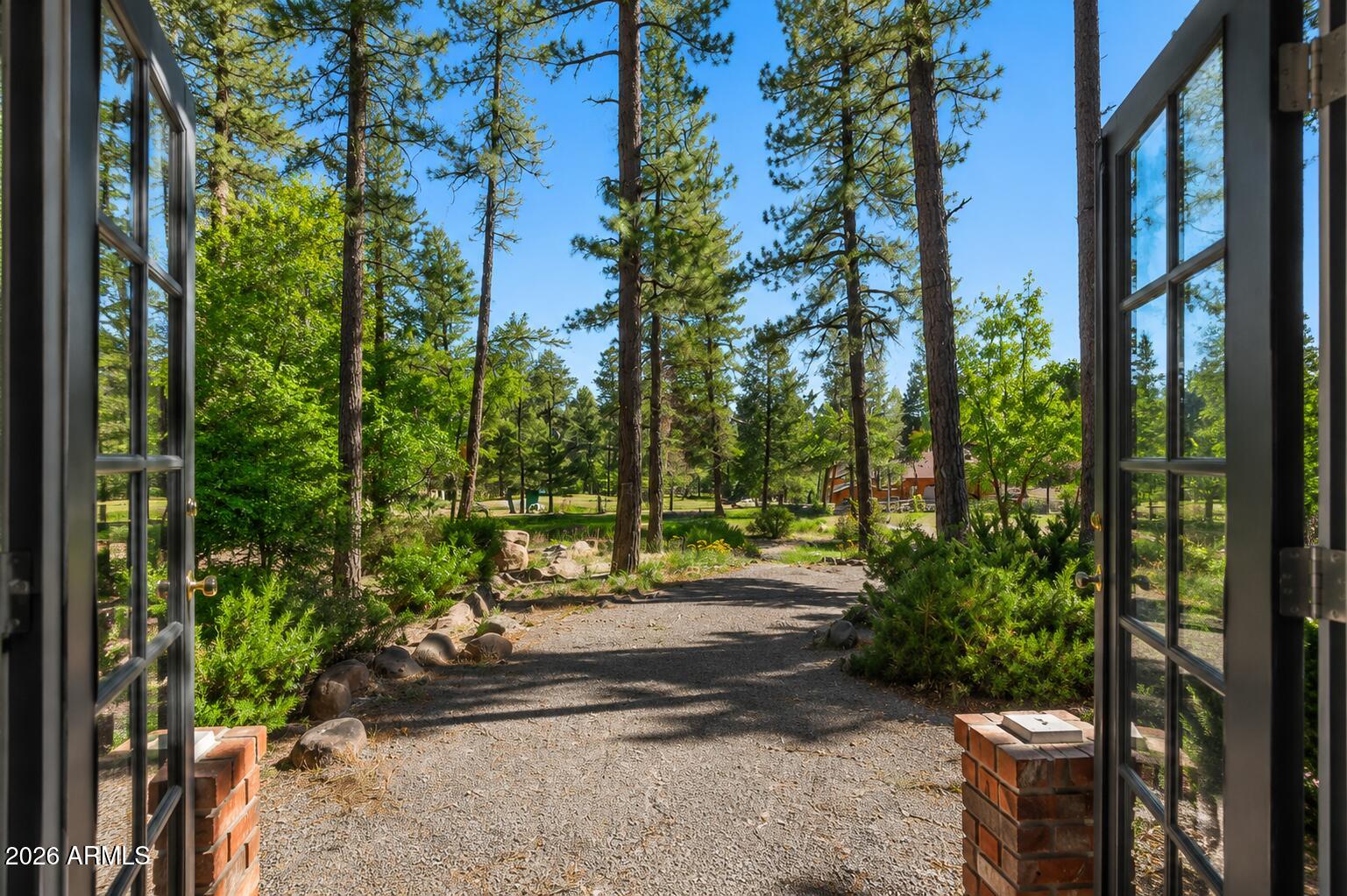 PINEWOOD 1 - Residential