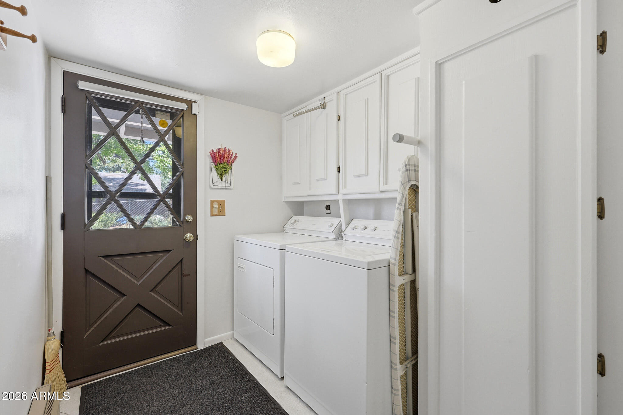PINEWOOD 1 - Residential