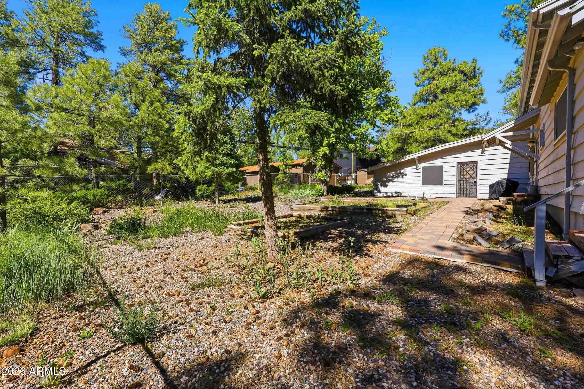 PINEWOOD 1 - Residential