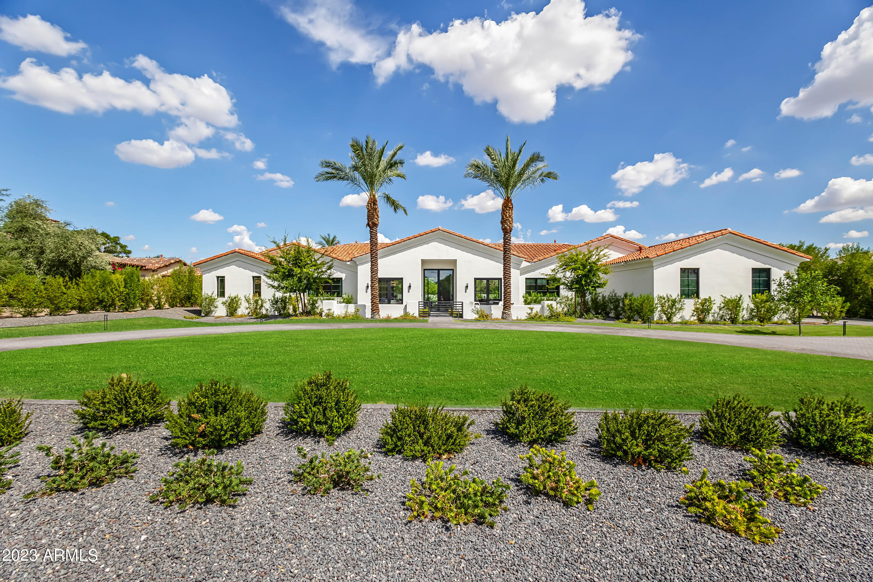 ARCADIA MANOR - Residential