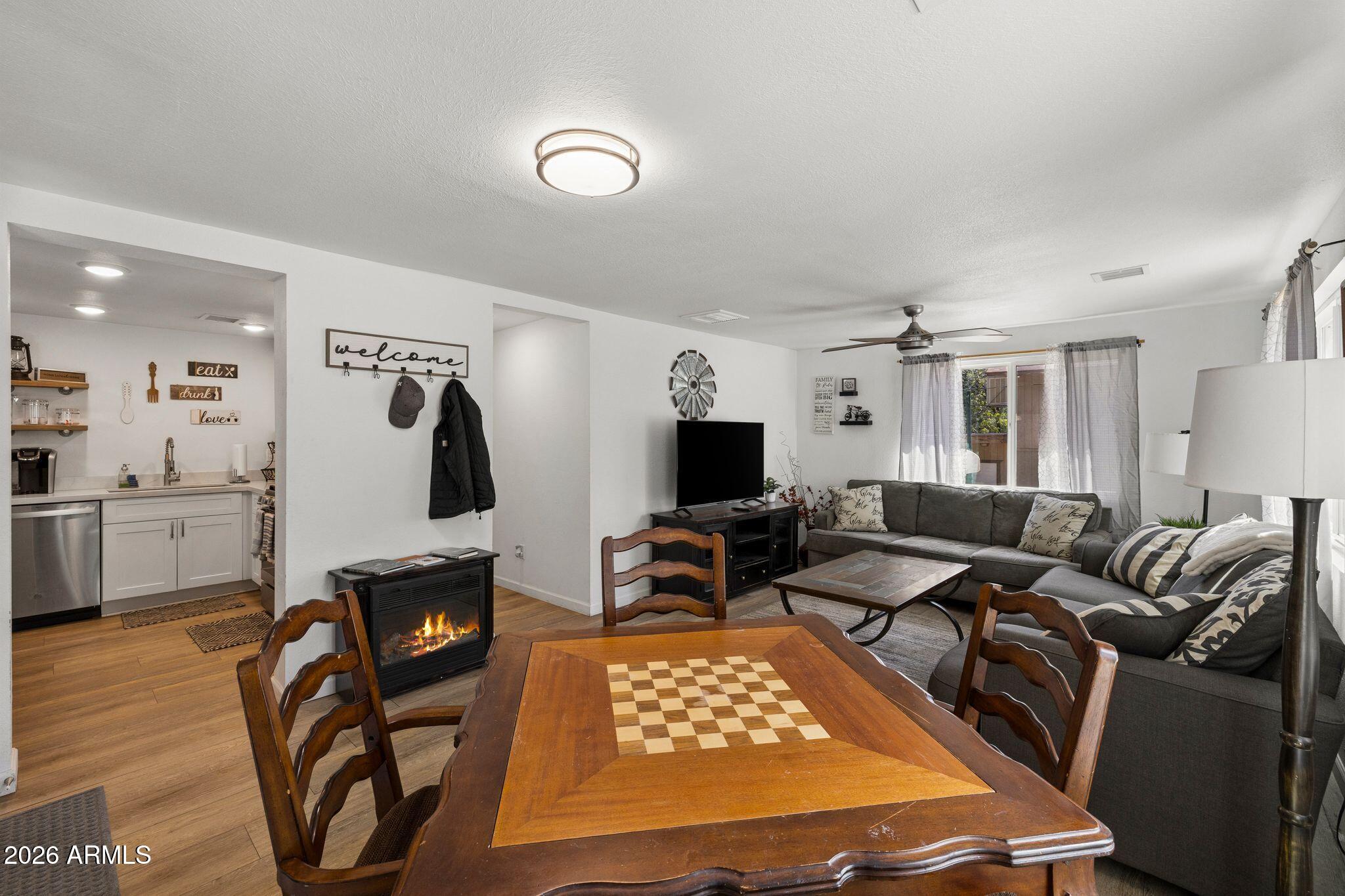 INDIAN CREEK - Residential