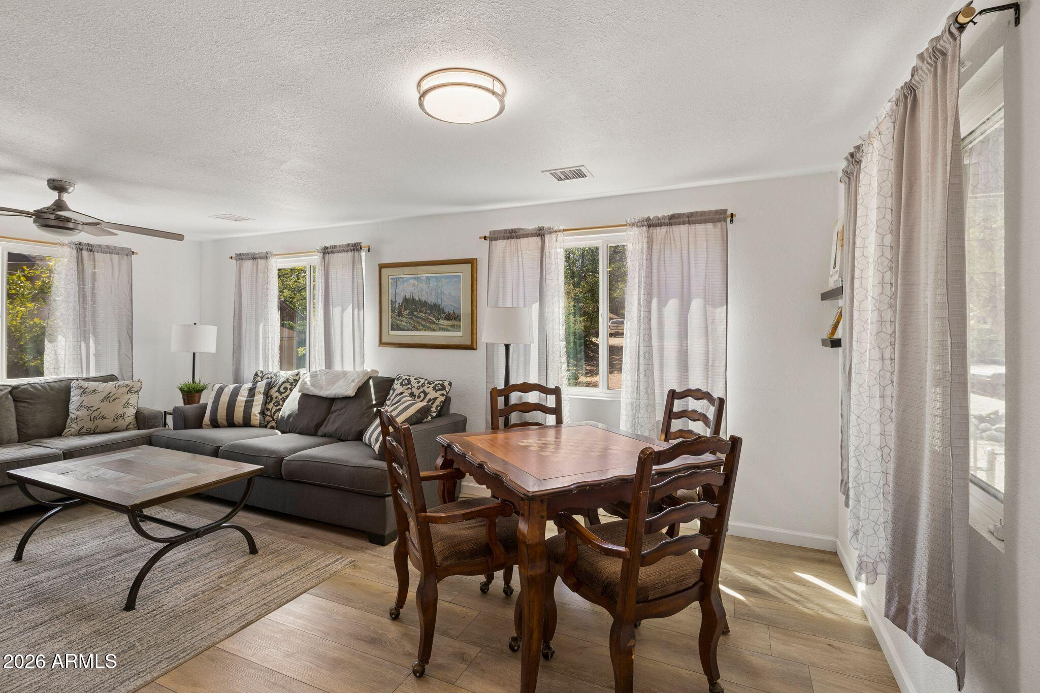 INDIAN CREEK - Residential