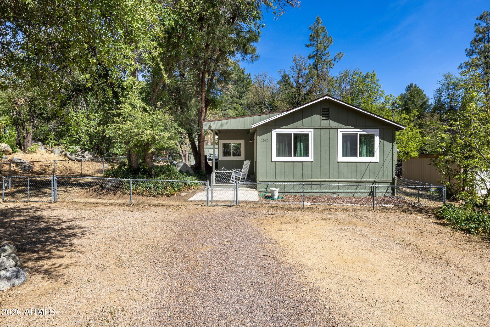 INDIAN CREEK - Residential