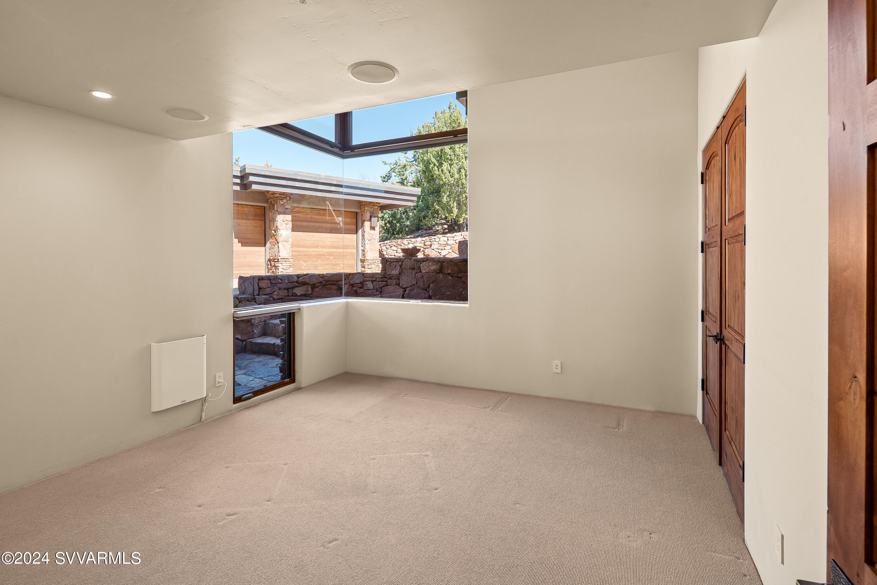 Back-O-Beyond Ran - Residential