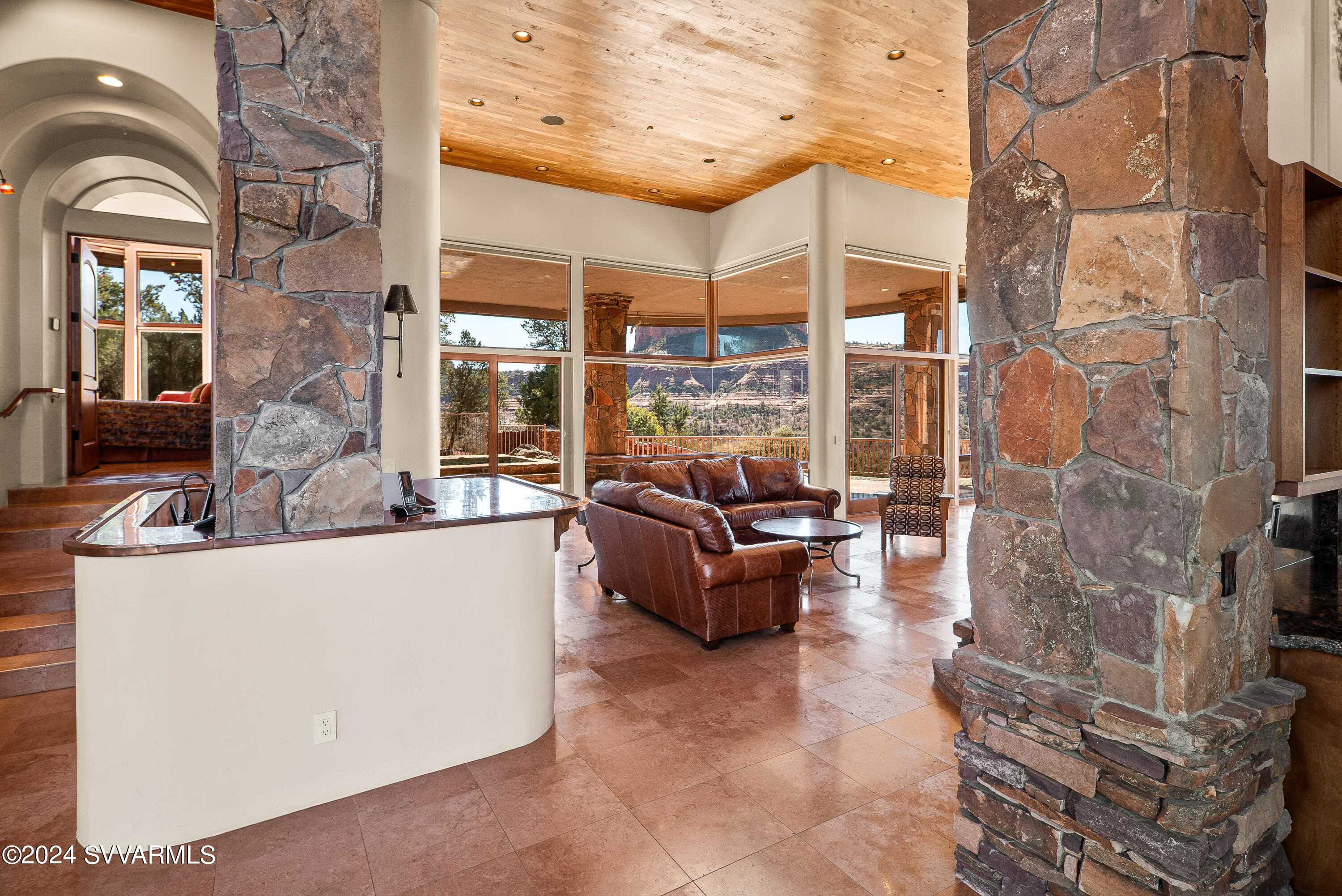 Back-O-Beyond Ran - Residential