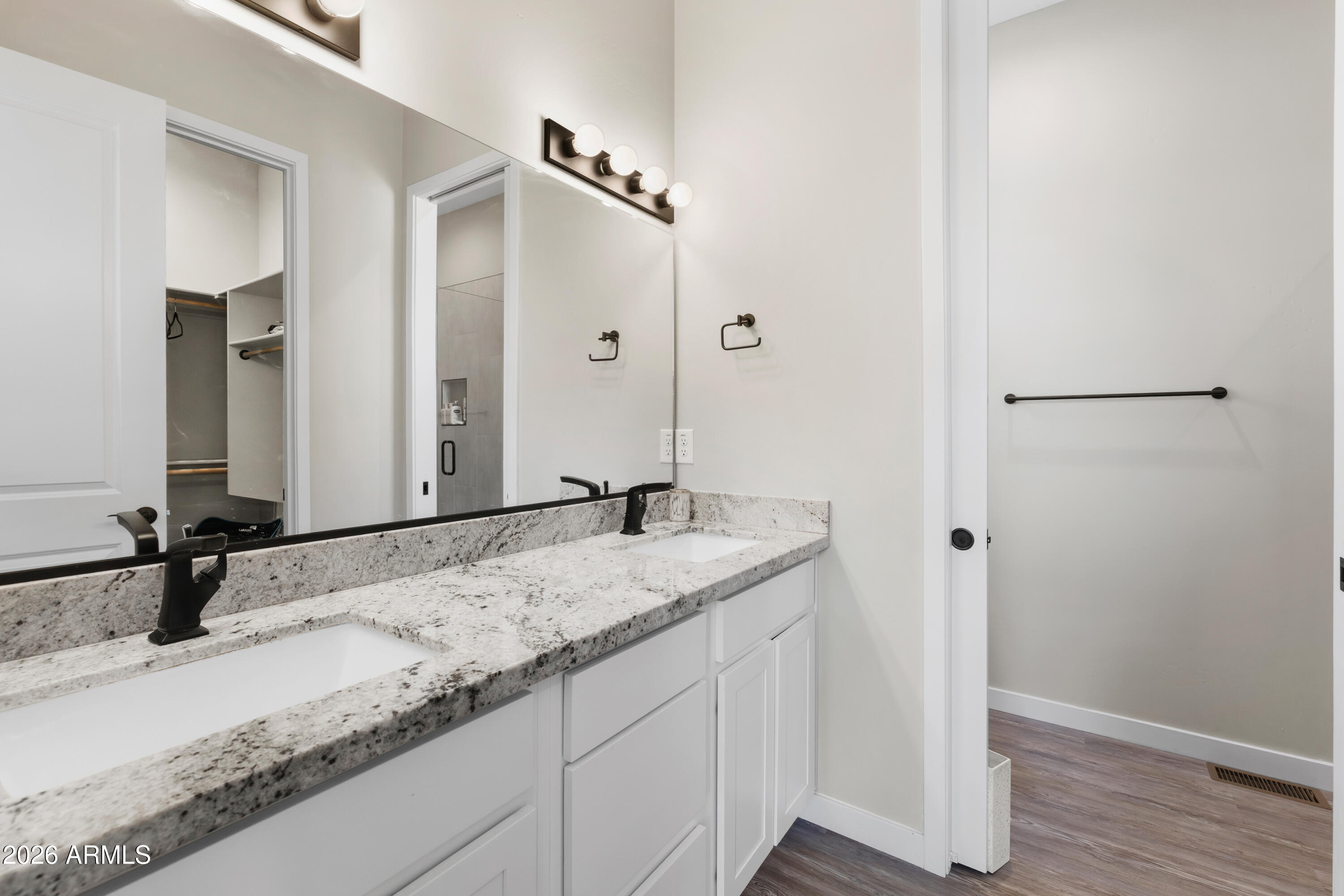 DIAMOND VALLEY 7 - Residential
