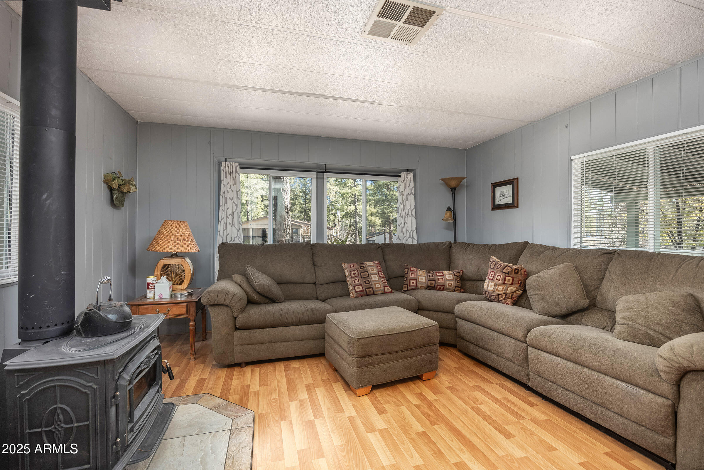 PINEWOOD 7 - Residential