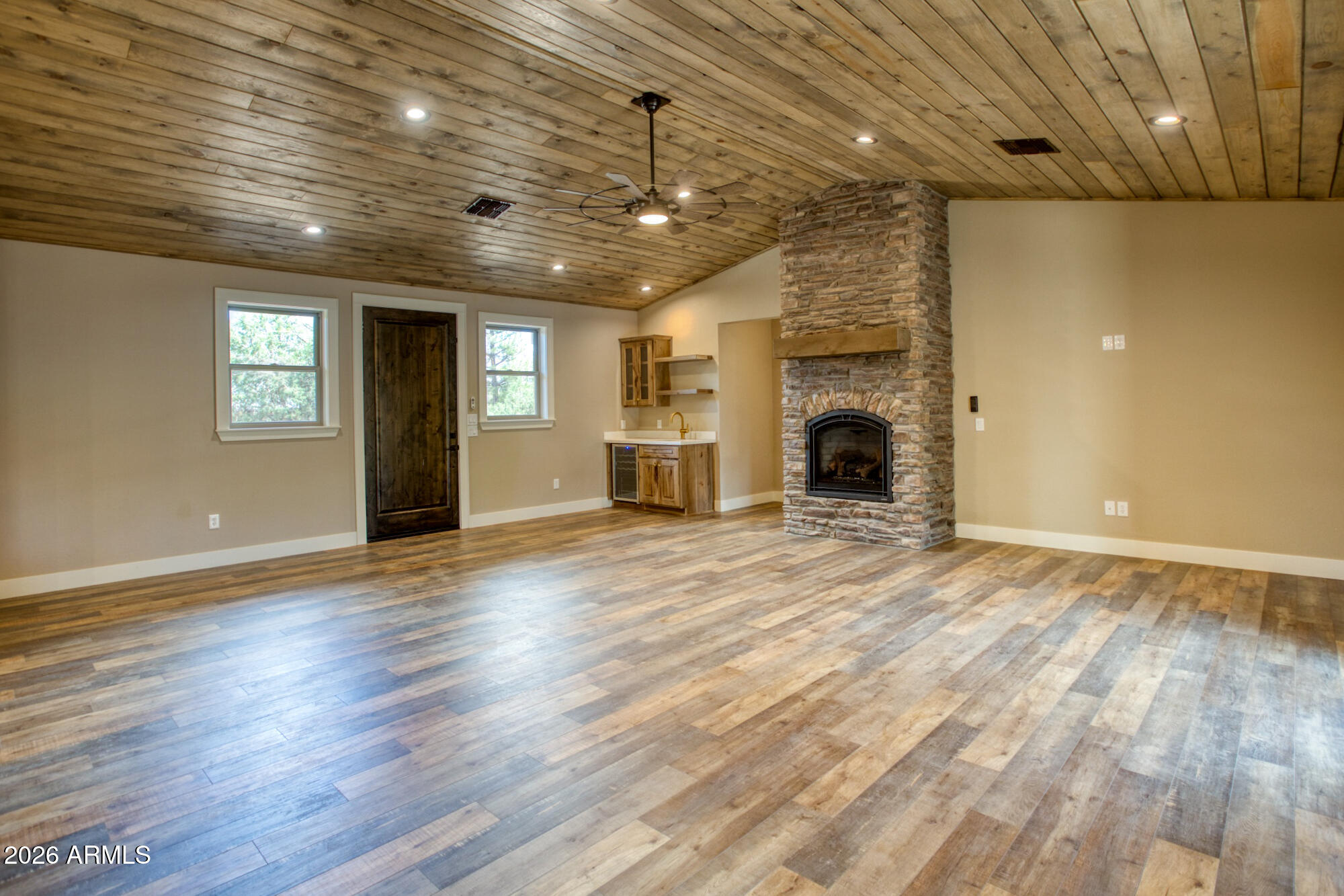 ELK SPRINGS - Residential