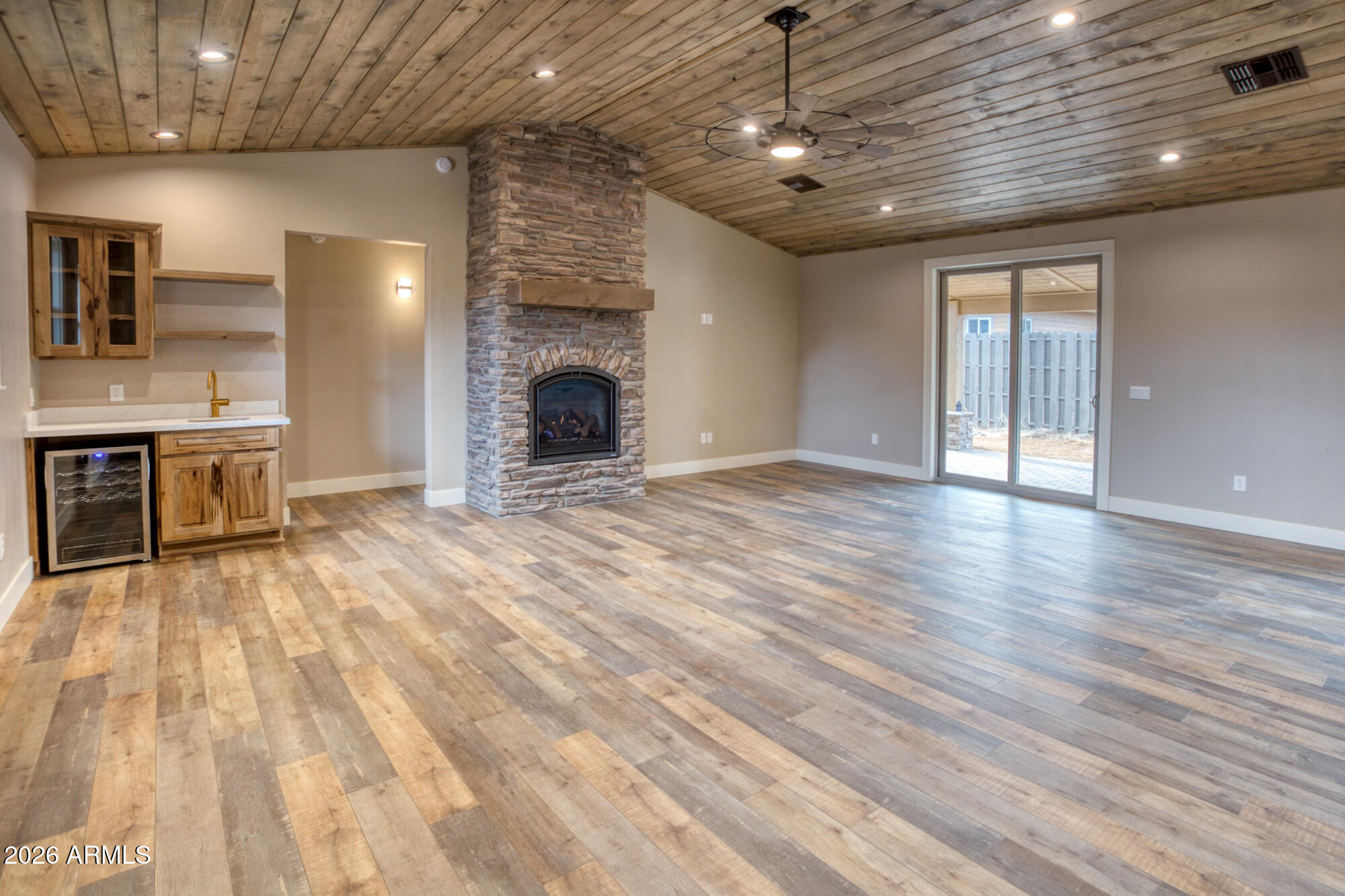 ELK SPRINGS - Residential