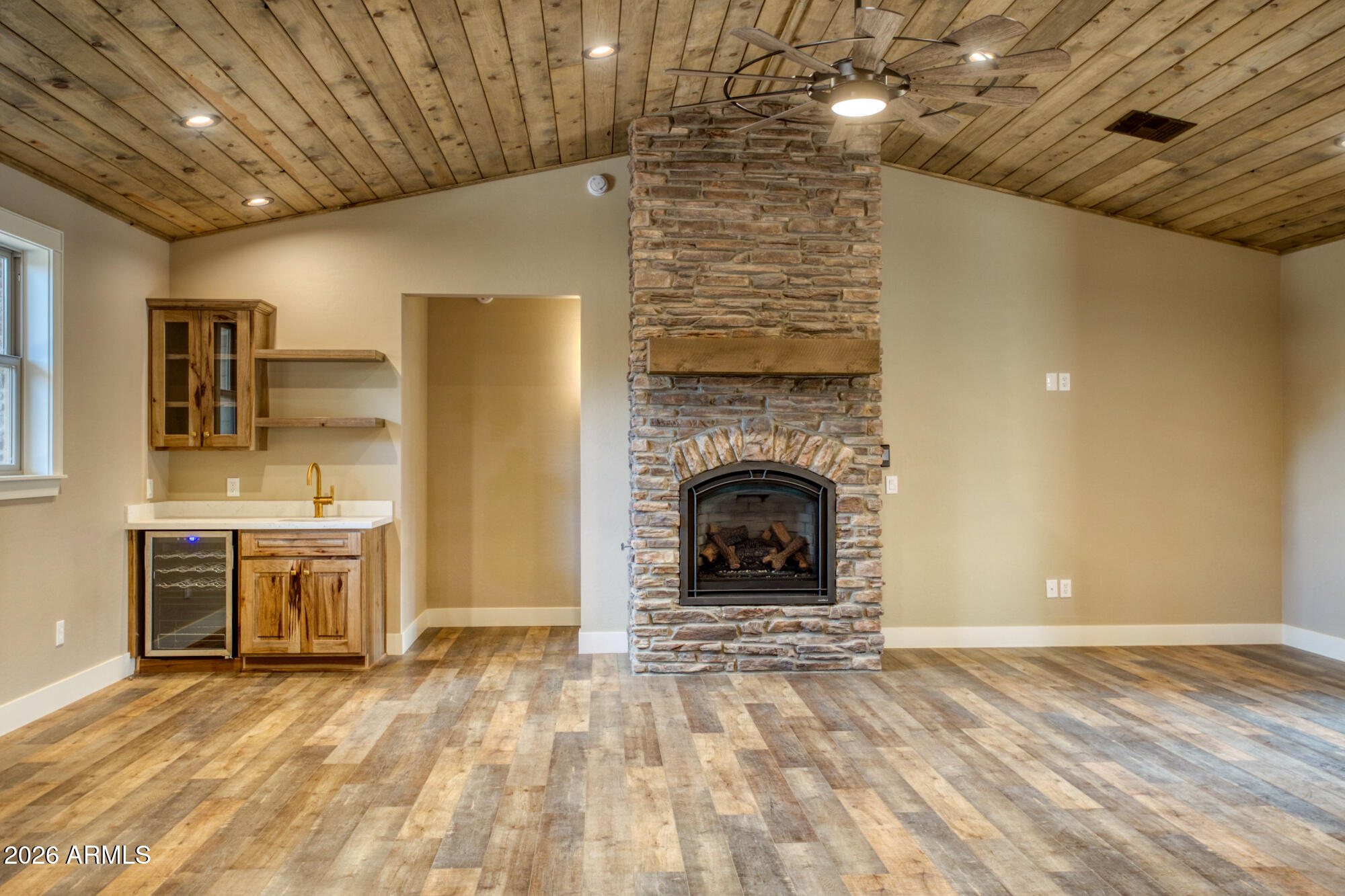 ELK SPRINGS - Residential