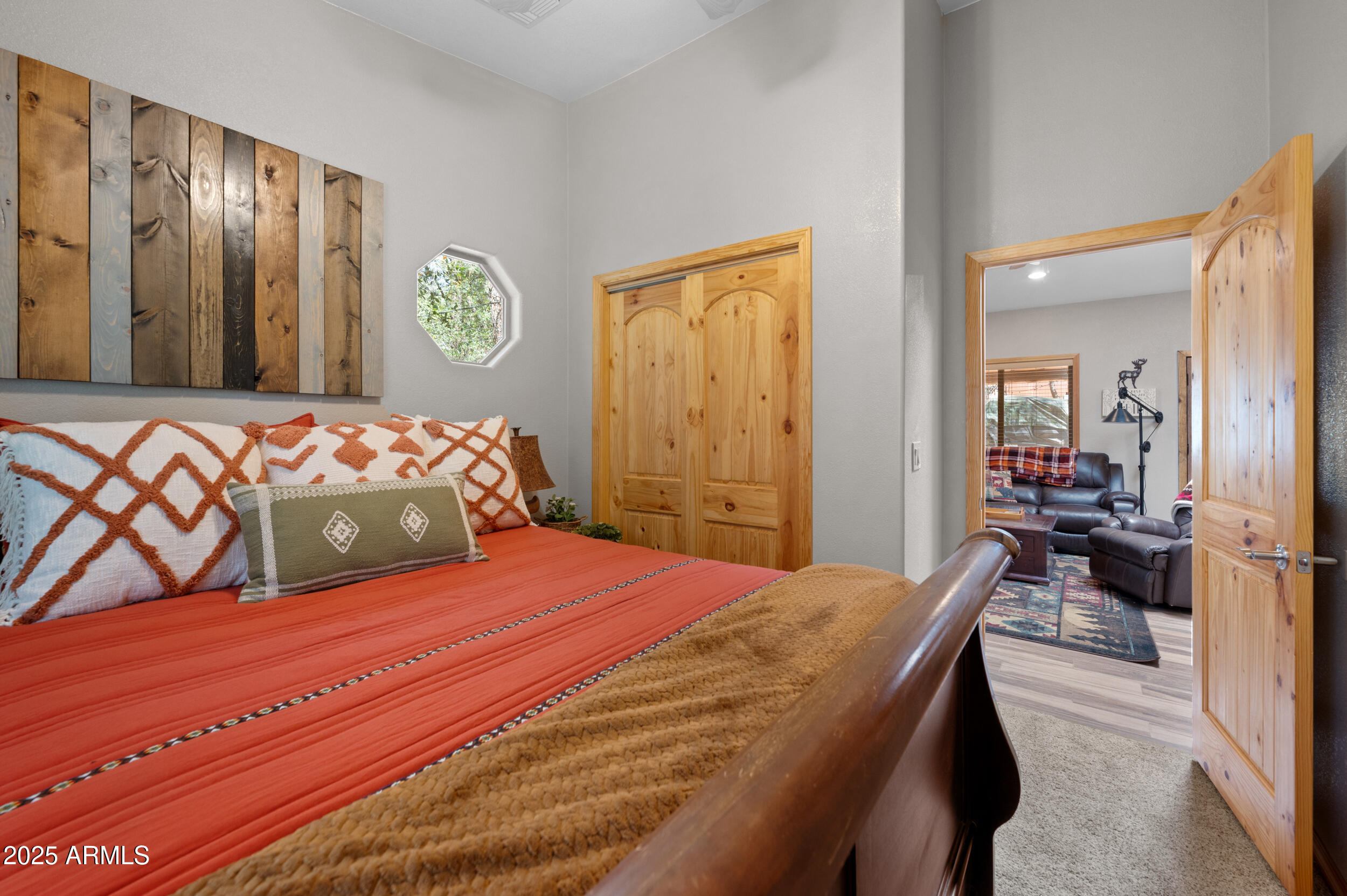 COOL PINES - Residential