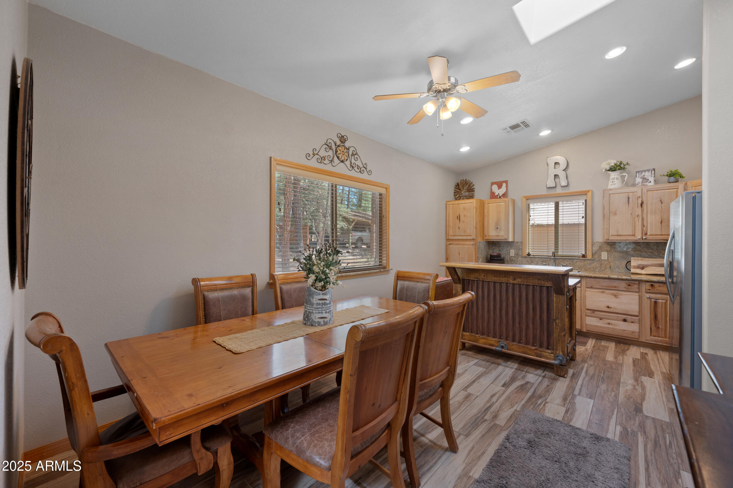 COOL PINES - Residential