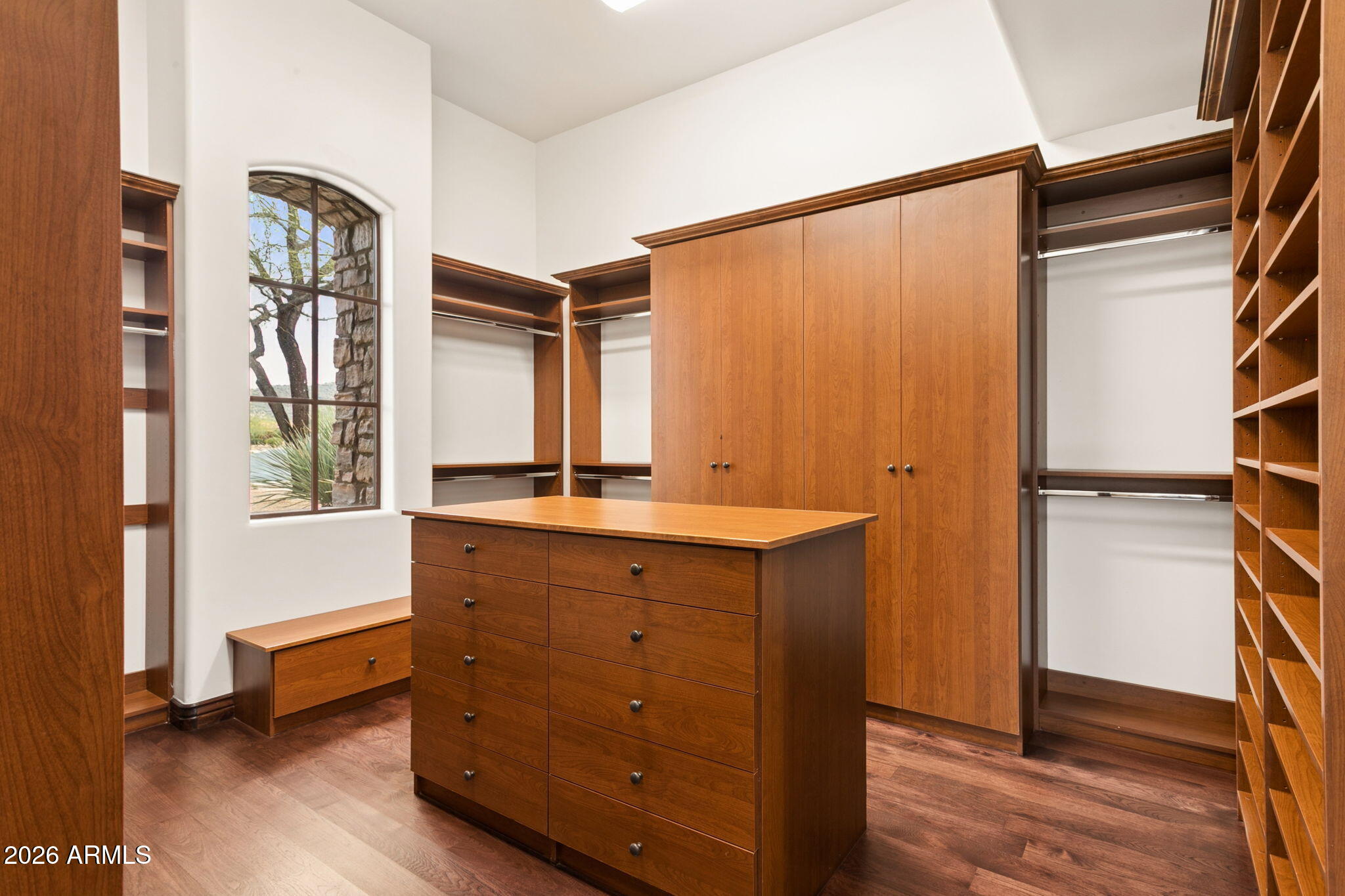 WHISPER ROCK UNIT 1 - Residential