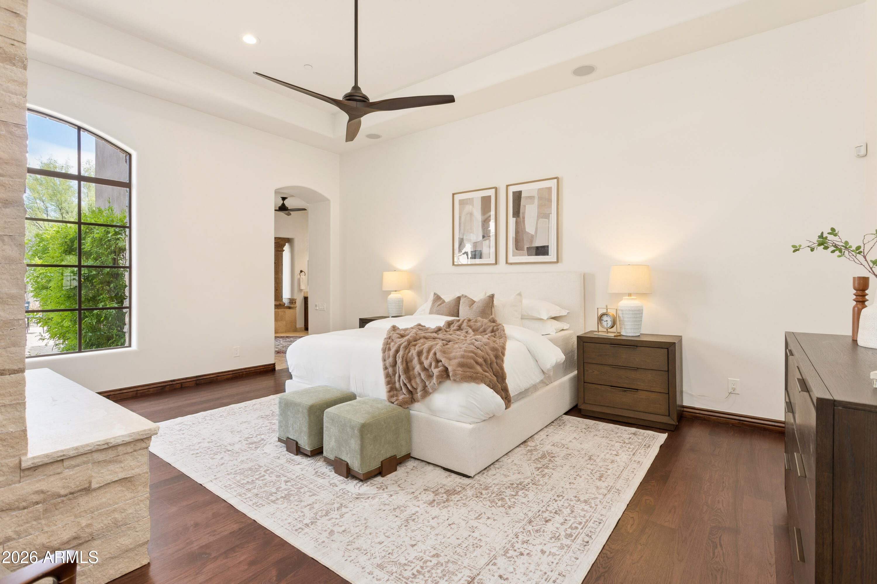 WHISPER ROCK UNIT 1 - Residential