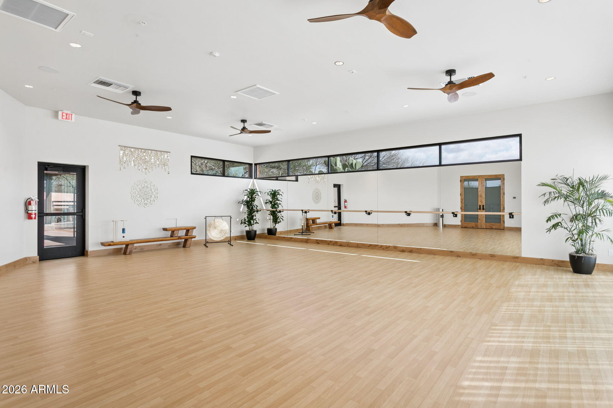 WHISPER ROCK UNIT 1 - Residential