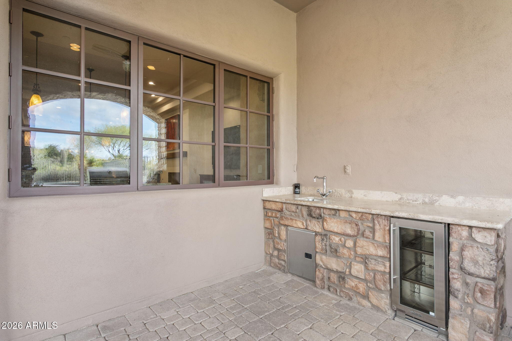 WHISPER ROCK UNIT 1 - Residential