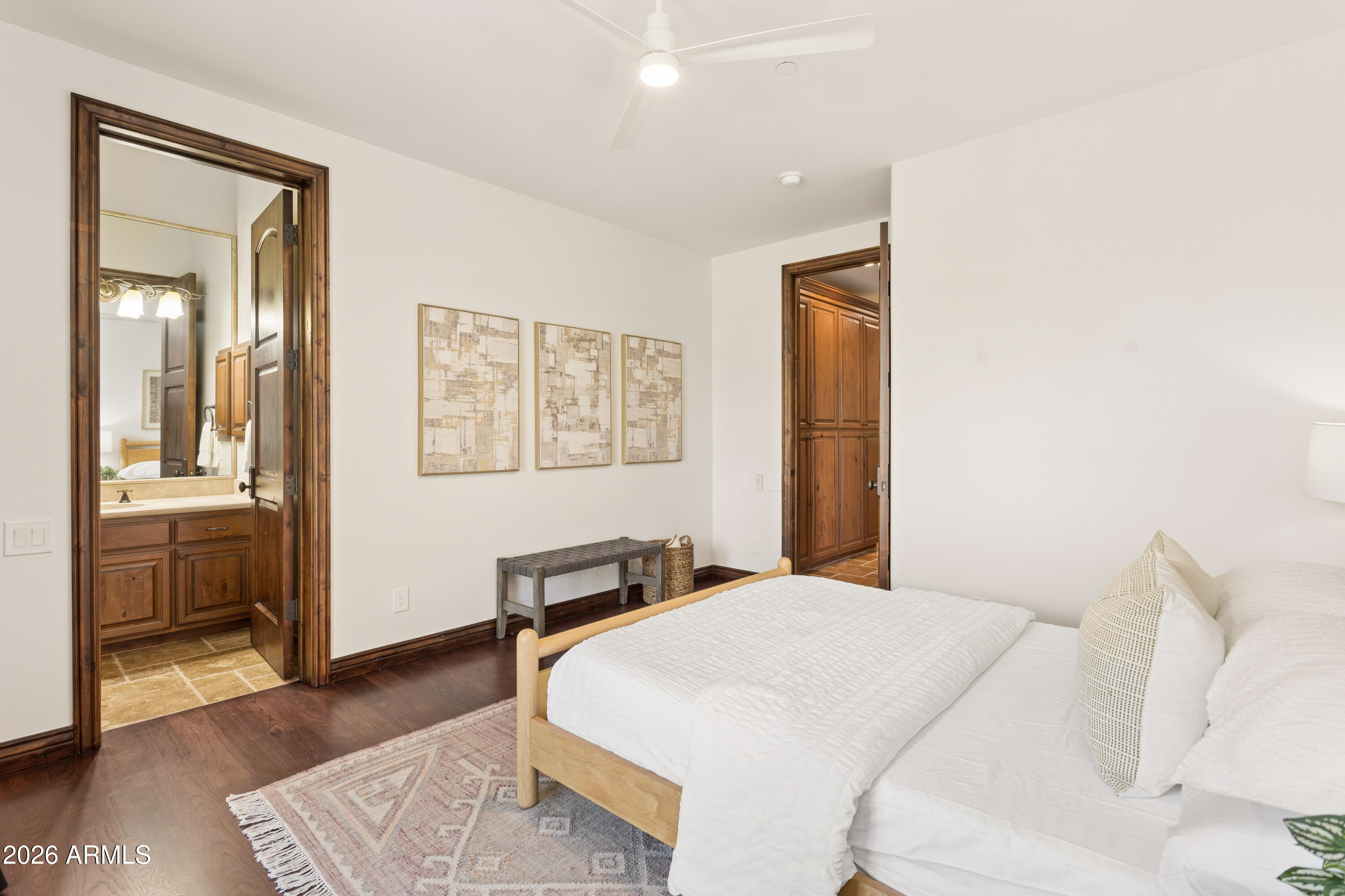 WHISPER ROCK UNIT 1 - Residential