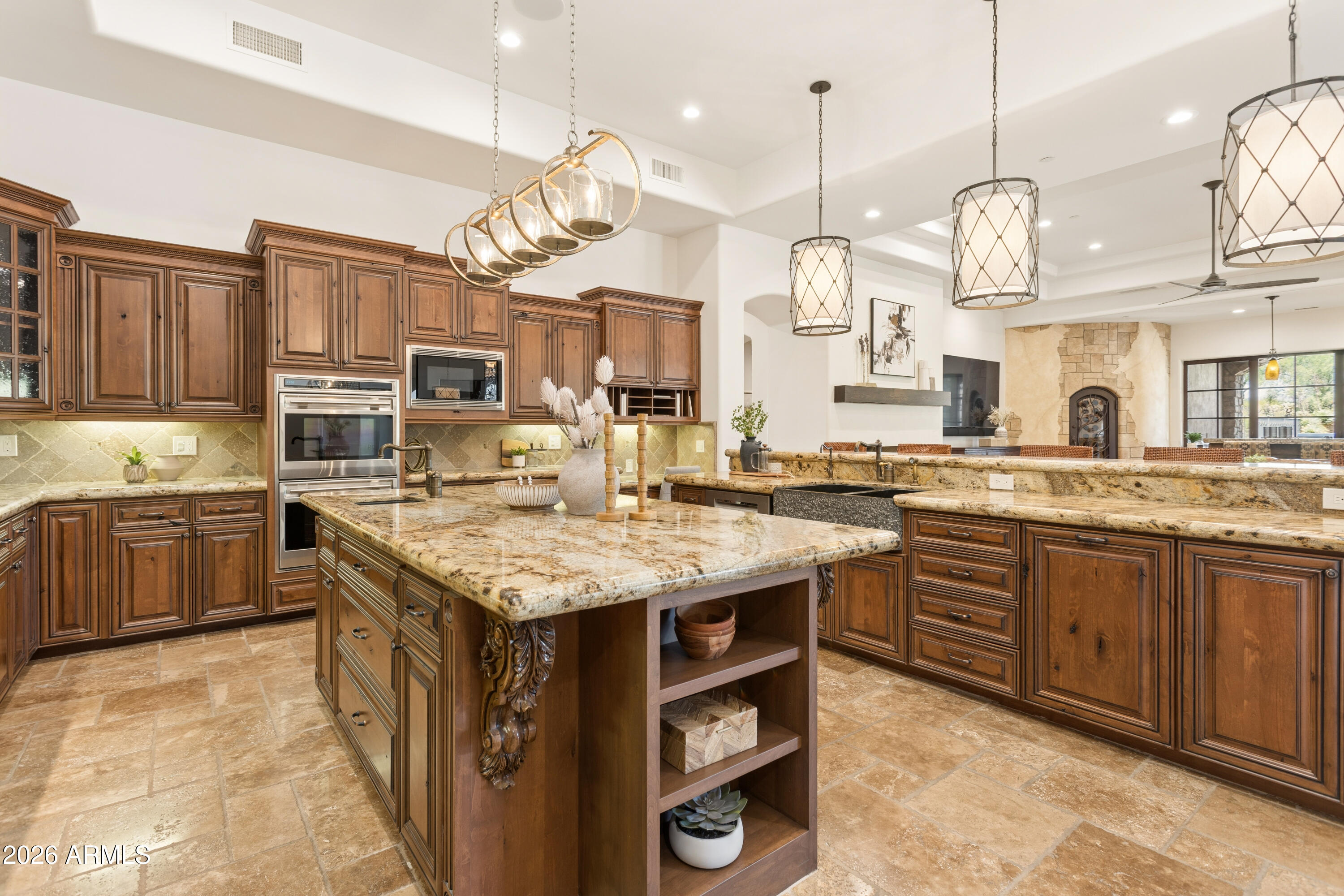 WHISPER ROCK UNIT 1 - Residential