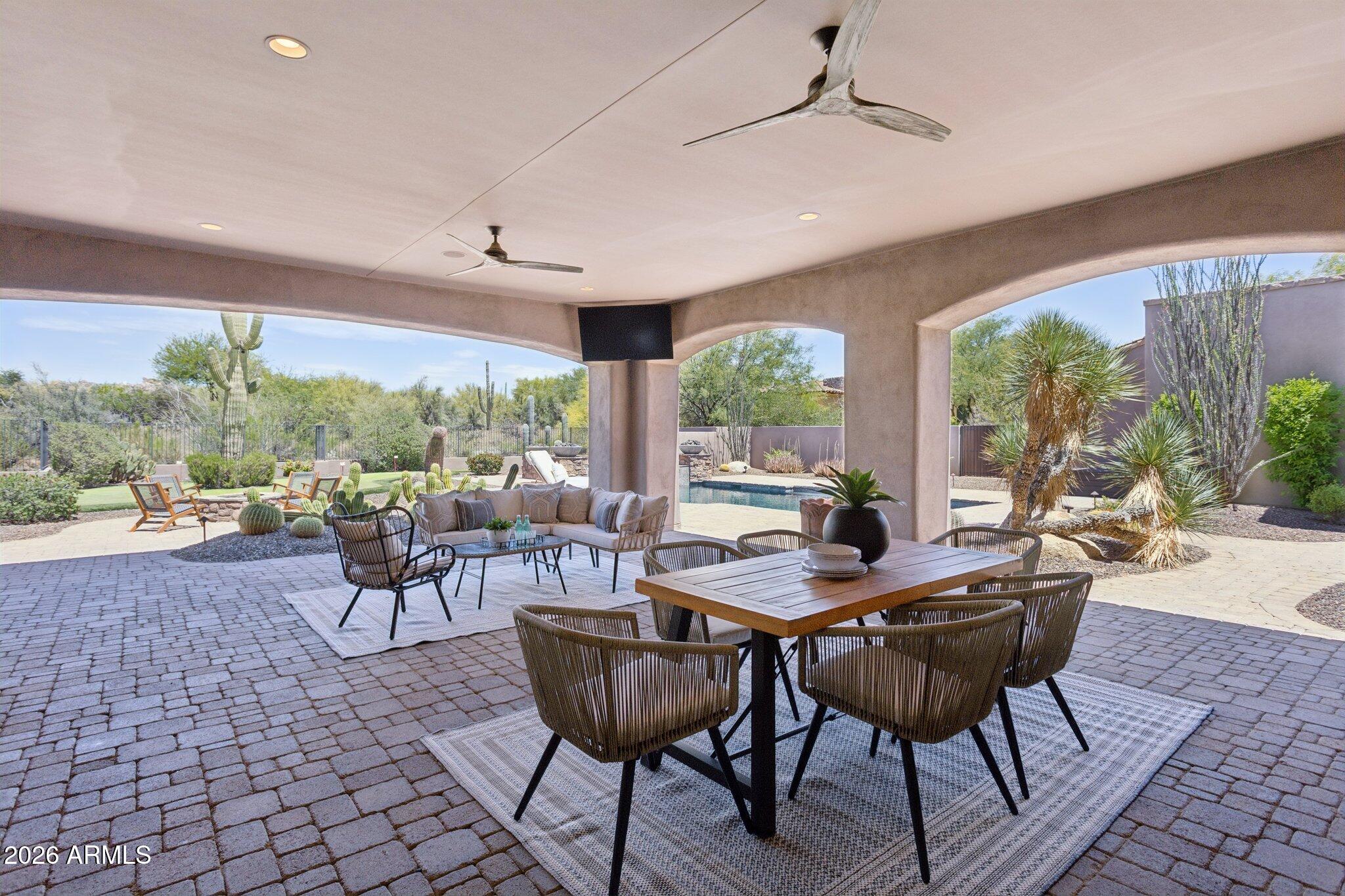 WHISPER ROCK UNIT 1 - Residential