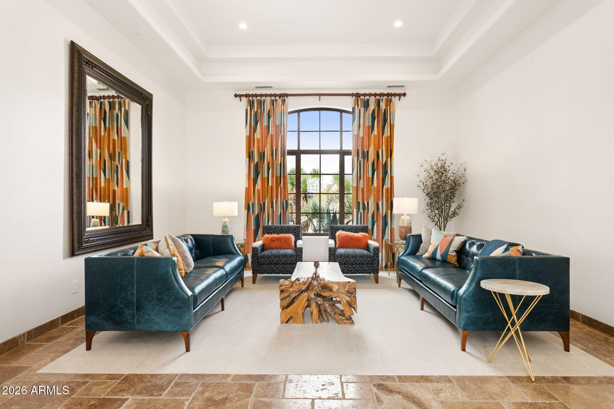 WHISPER ROCK UNIT 1 - Residential