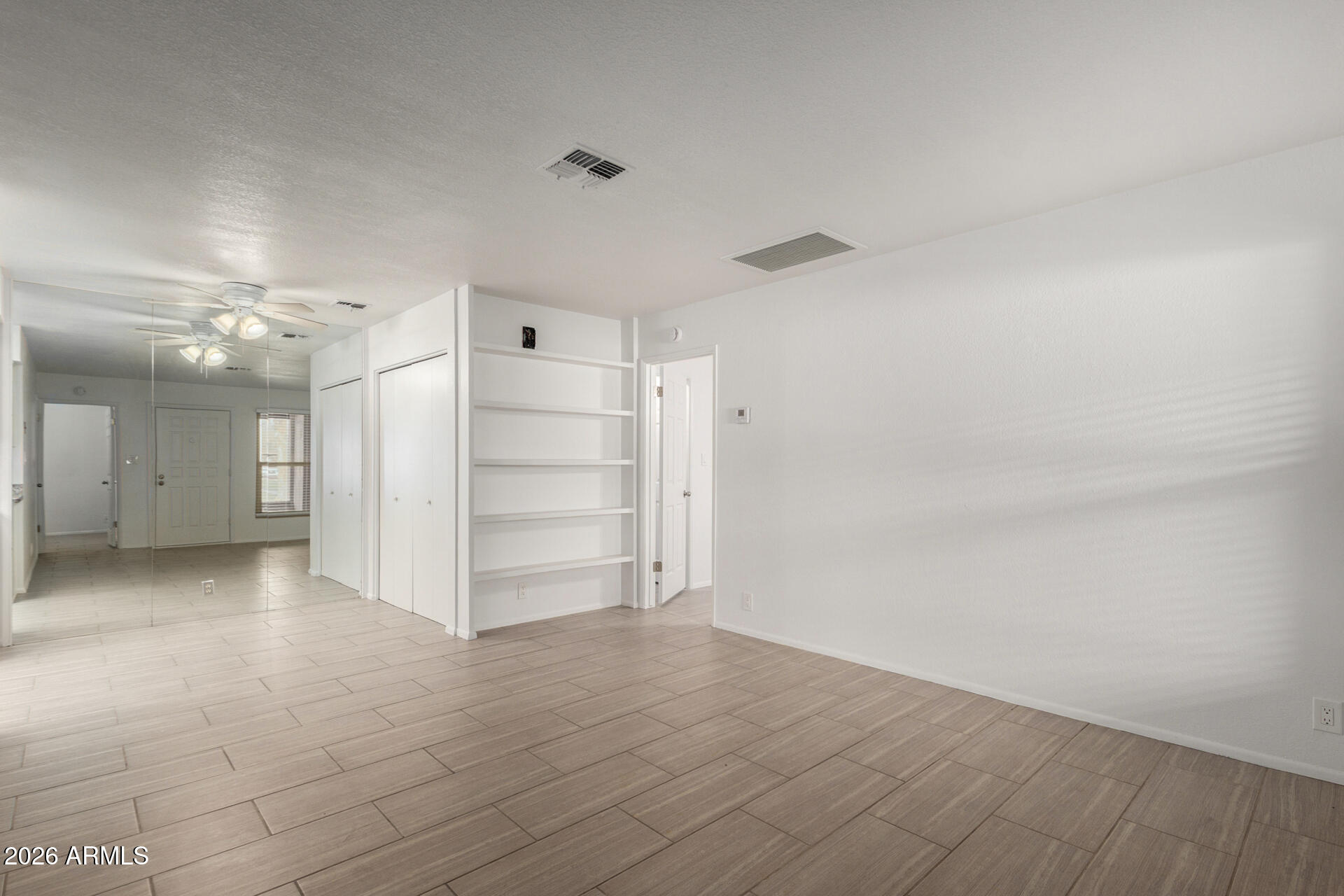 COUNTRY MEADOWS TOWNHOUSES - Residential