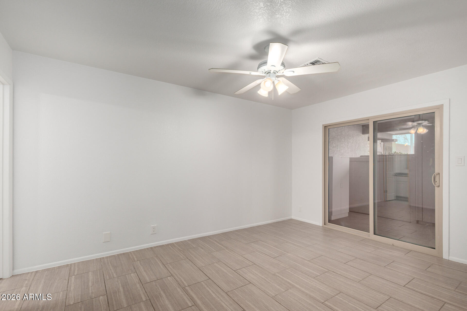 COUNTRY MEADOWS TOWNHOUSES - Residential
