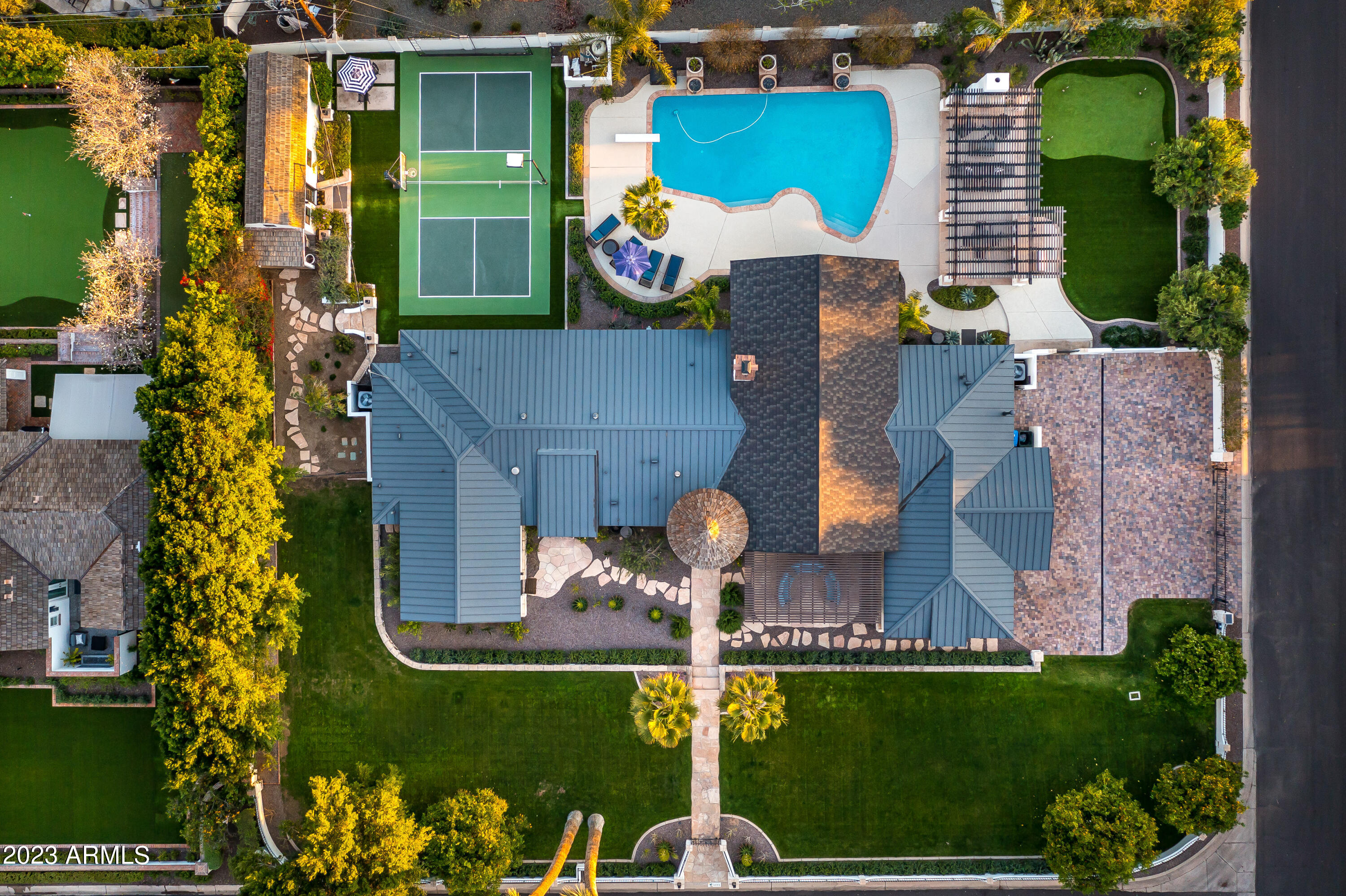 METES & BOUNDS - Residential