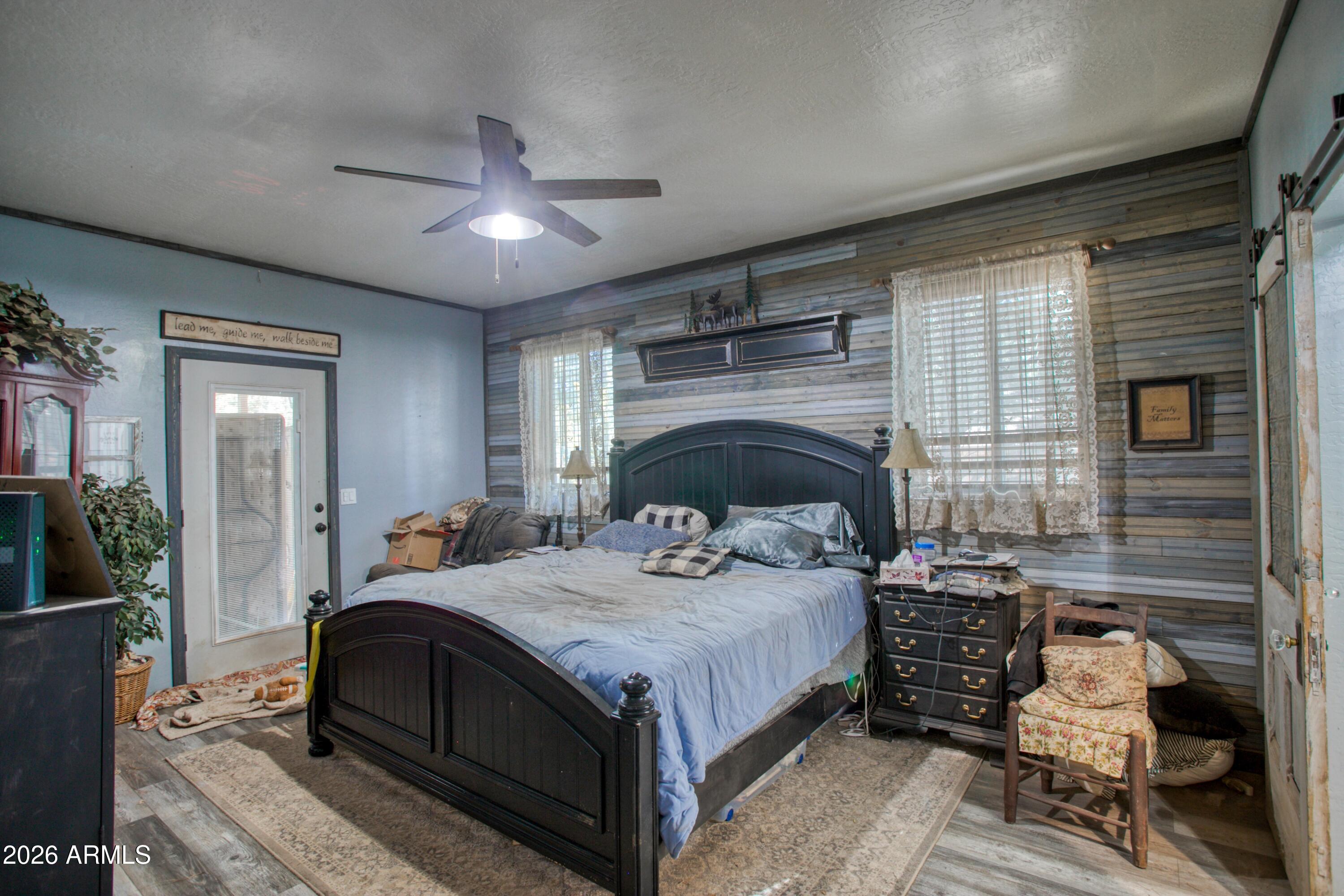 APACHE COVE AMD - Residential