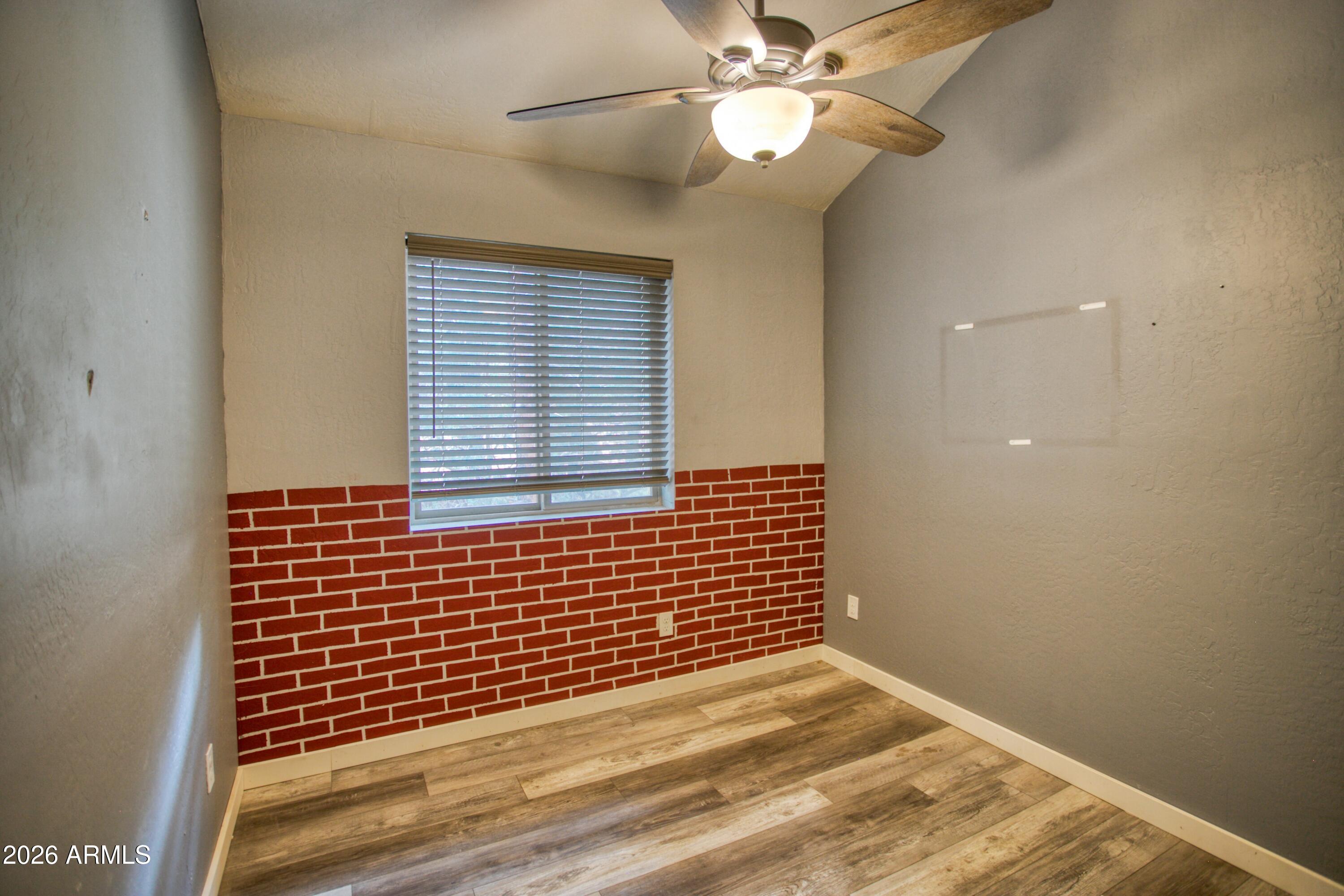 APACHE COVE AMD - Residential